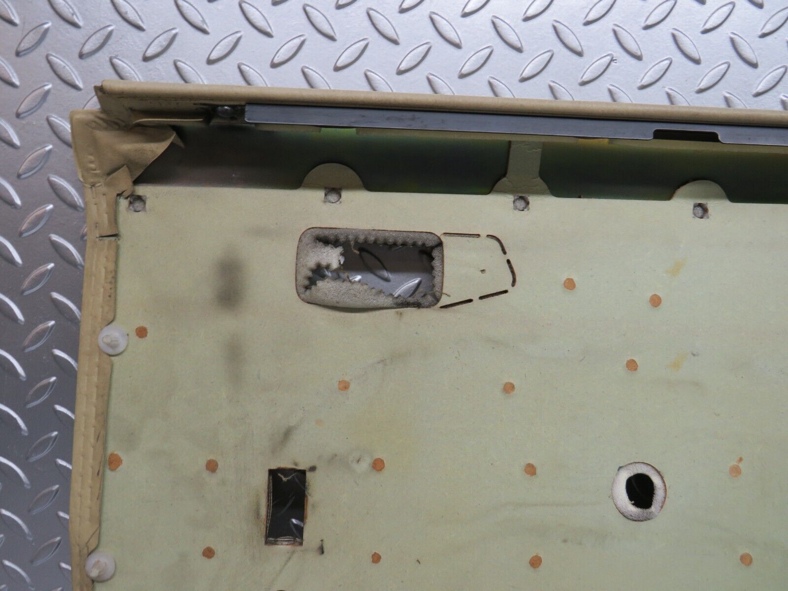 29619 Mercedes-Benz W123 230E Rear Left Door Card Beige