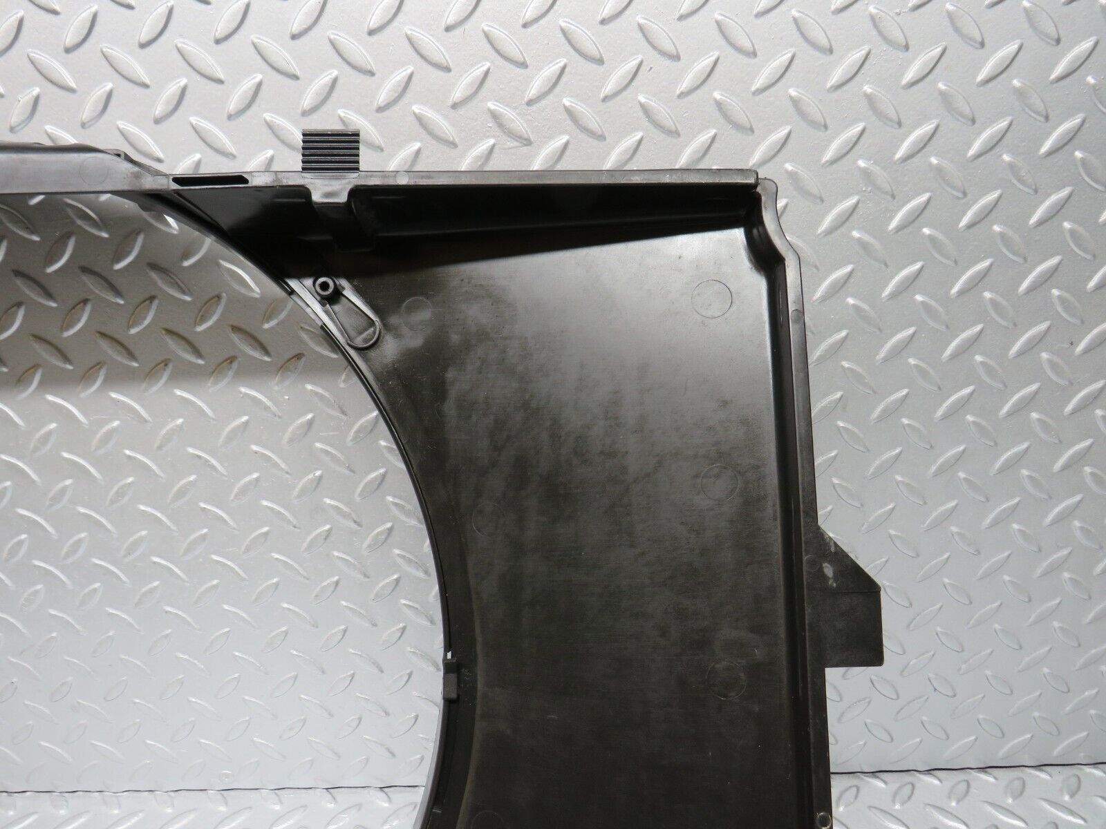 39412 Mercedes-Benz R129 320SL Coupe Radiator Fan Shroud Cover 1295051155 1295000655