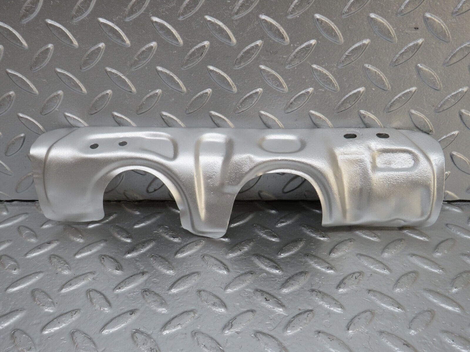 33049 Mercedes-Benz W126 380 V8 M116 Exhaust Manifold Heat Shield