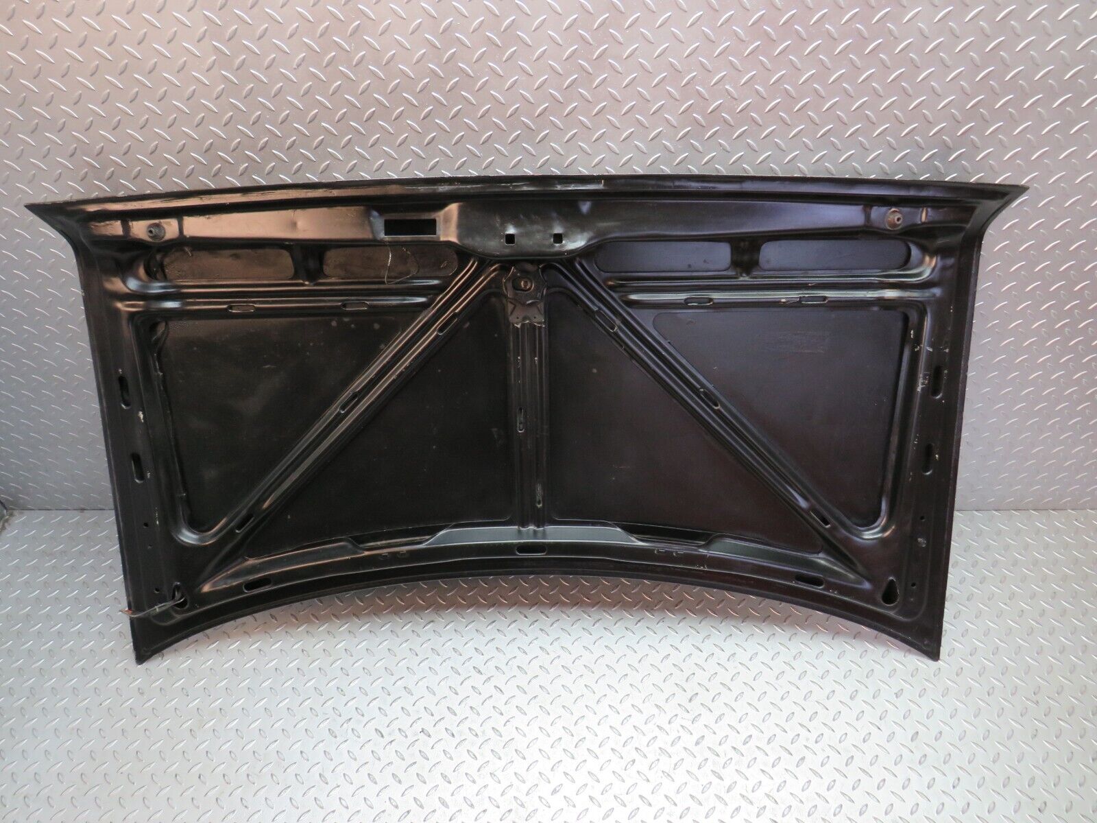 0117 Mercedes-Benz W116 350SE Boot Lid