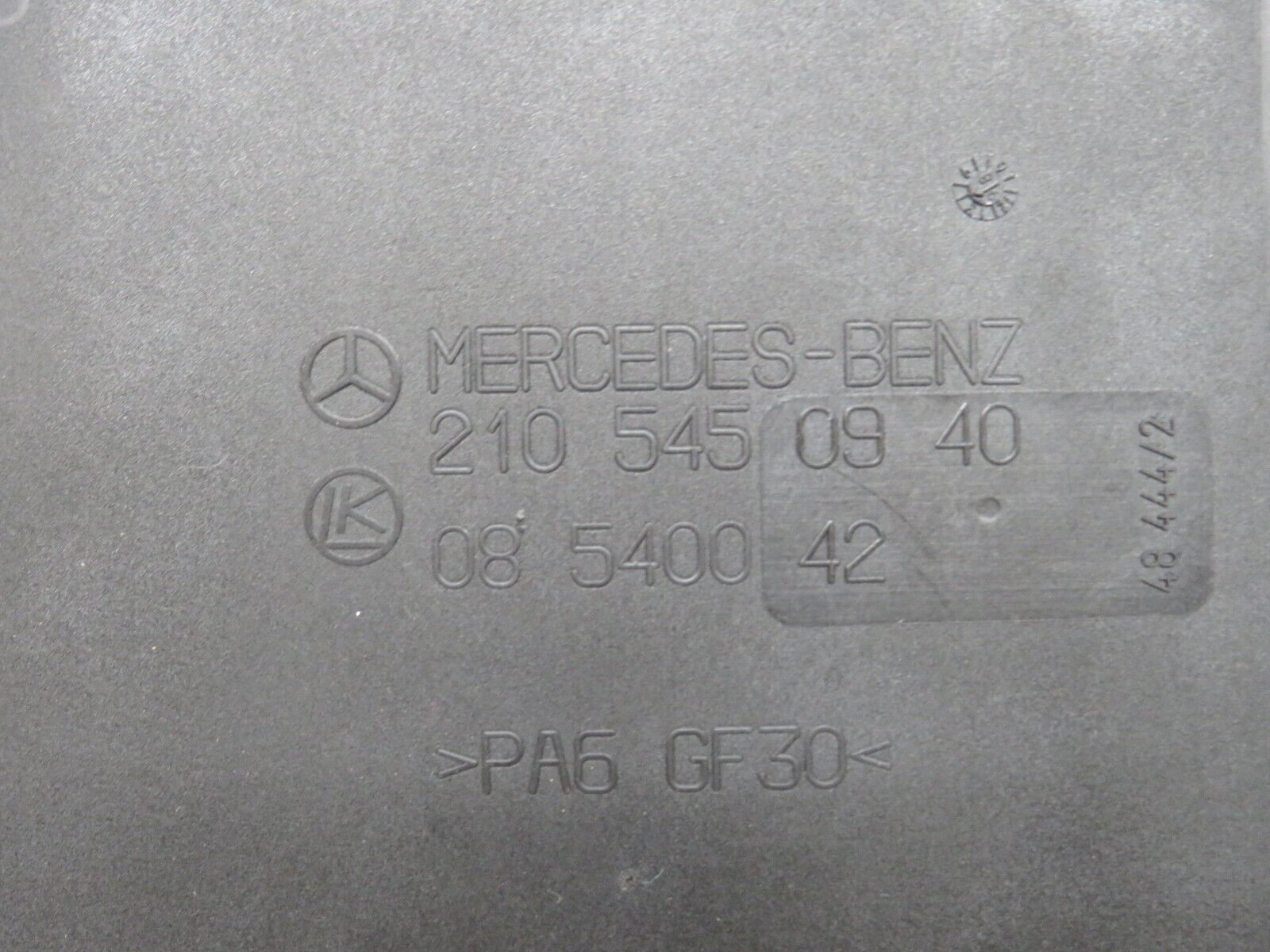 24808 Mercedes-Benz W140 S320 Control Module Body 2105450940