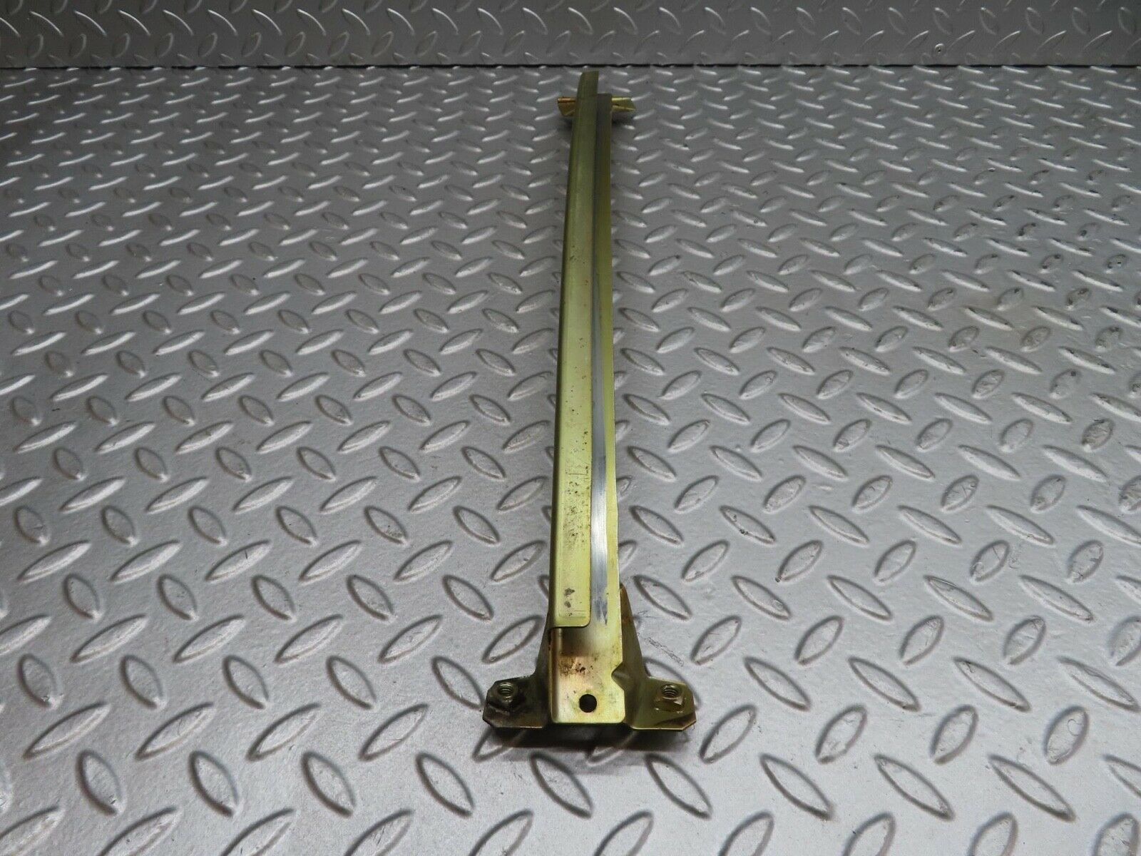 15171 Mercedes-Benz W140 S320 Front Left Door Window Channel