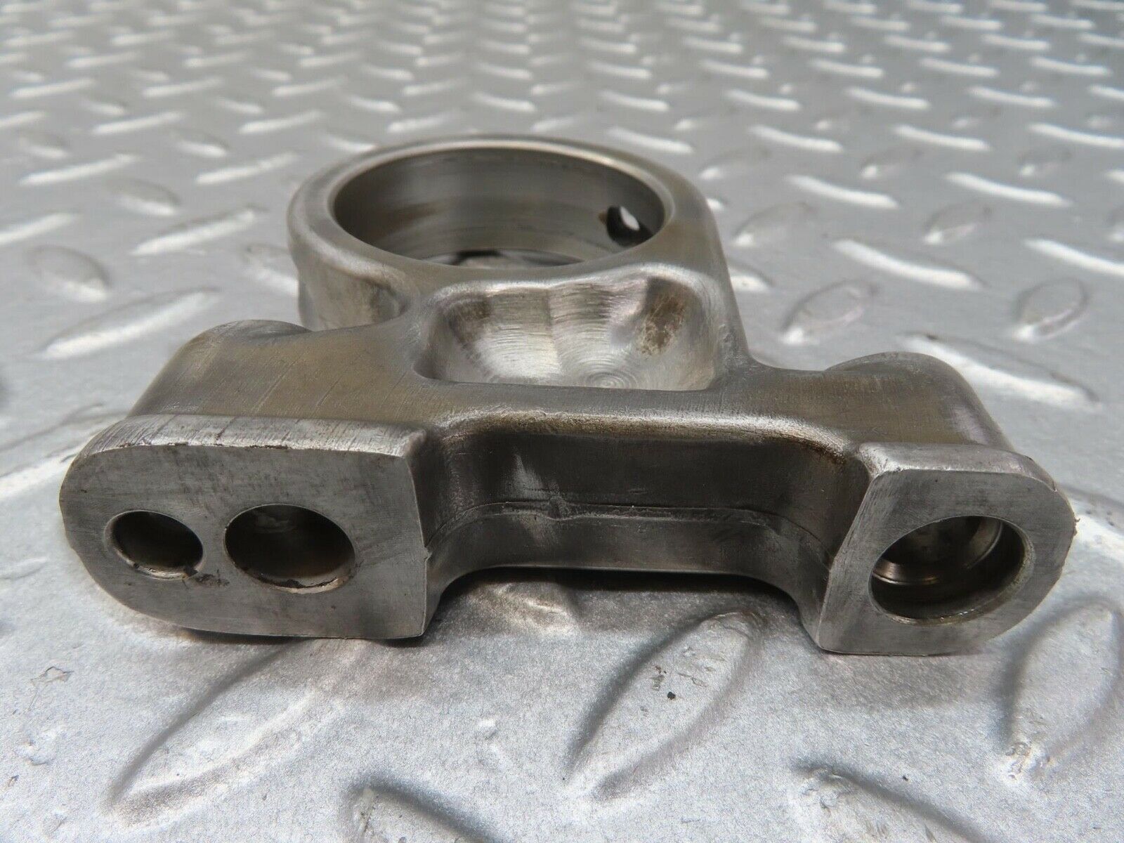 13349 Mercedes-Benz C107 350SLC Coupe Camshaft Tower Bearing 1160512112