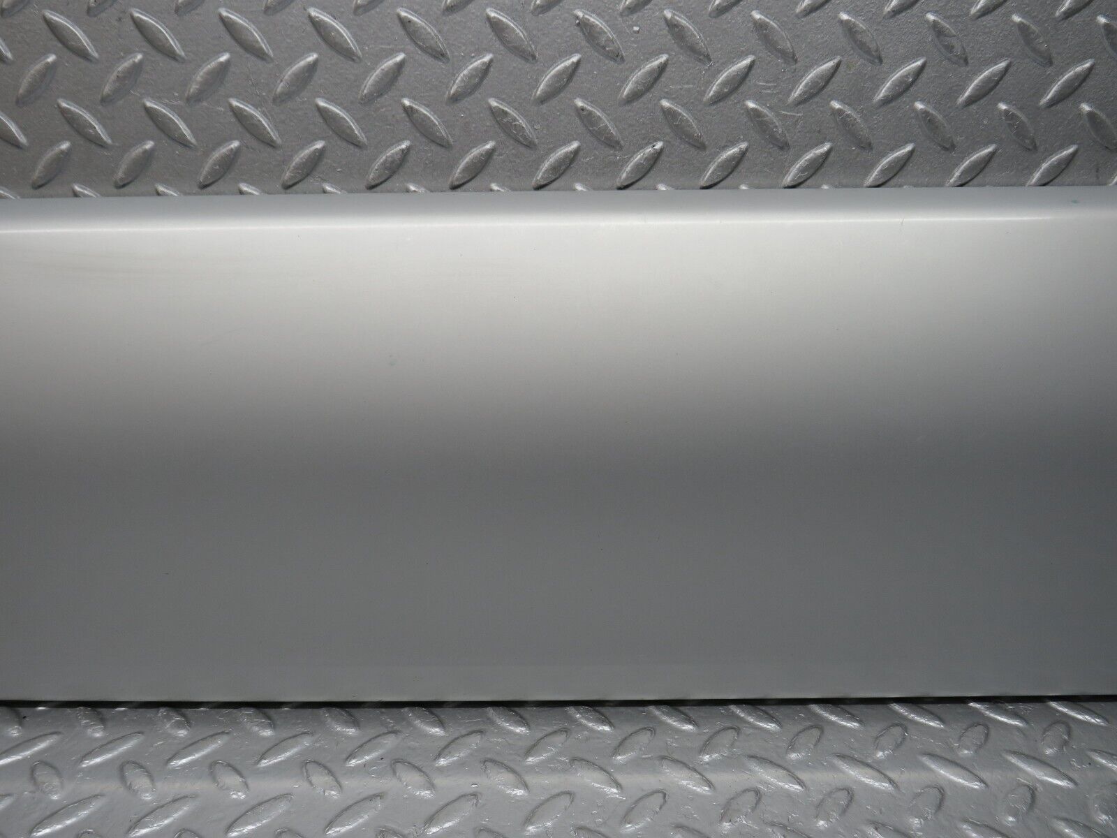 39380 Mercedes-Benz R129 320SL Coupe Left Door Lower Moulding Trim 1296902140