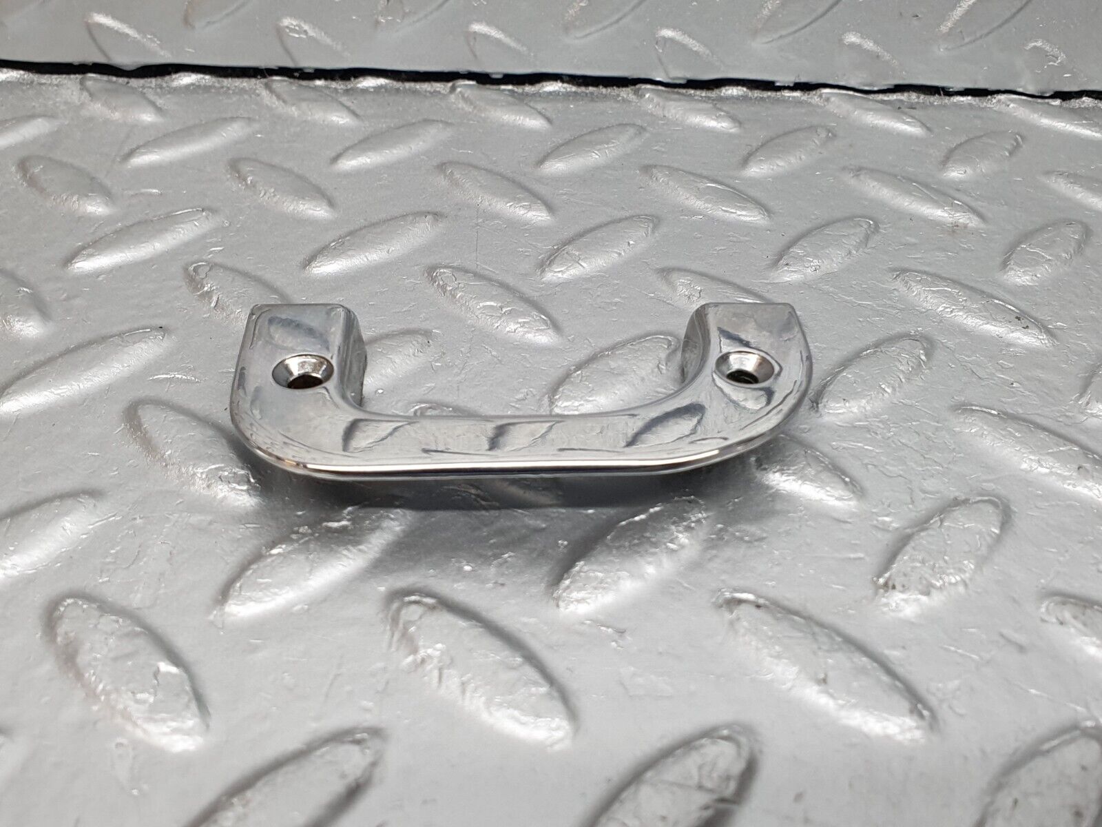 40898 Mercedes-Benz W126 300SE Interior Chrome Door Latch Trim Left 1237230124