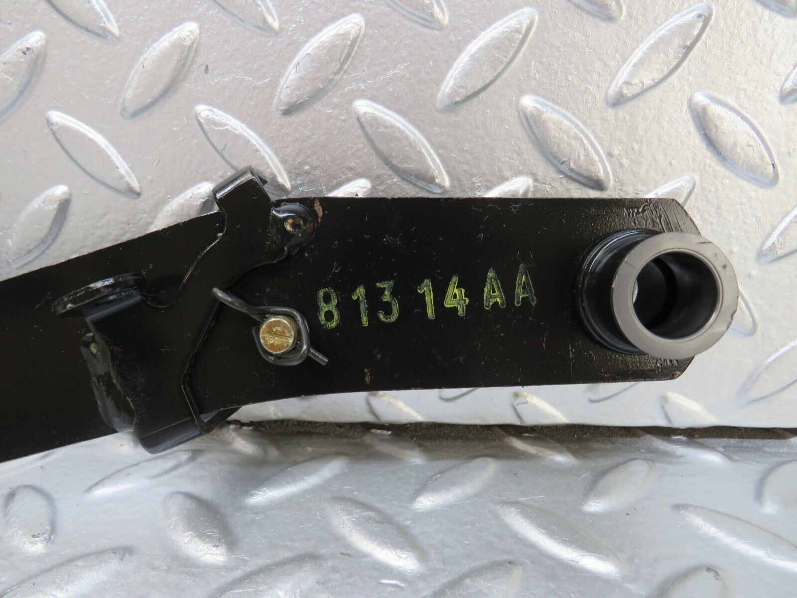 25762 Mercedes-Benz W124 280E Brake Pedal 1232910082