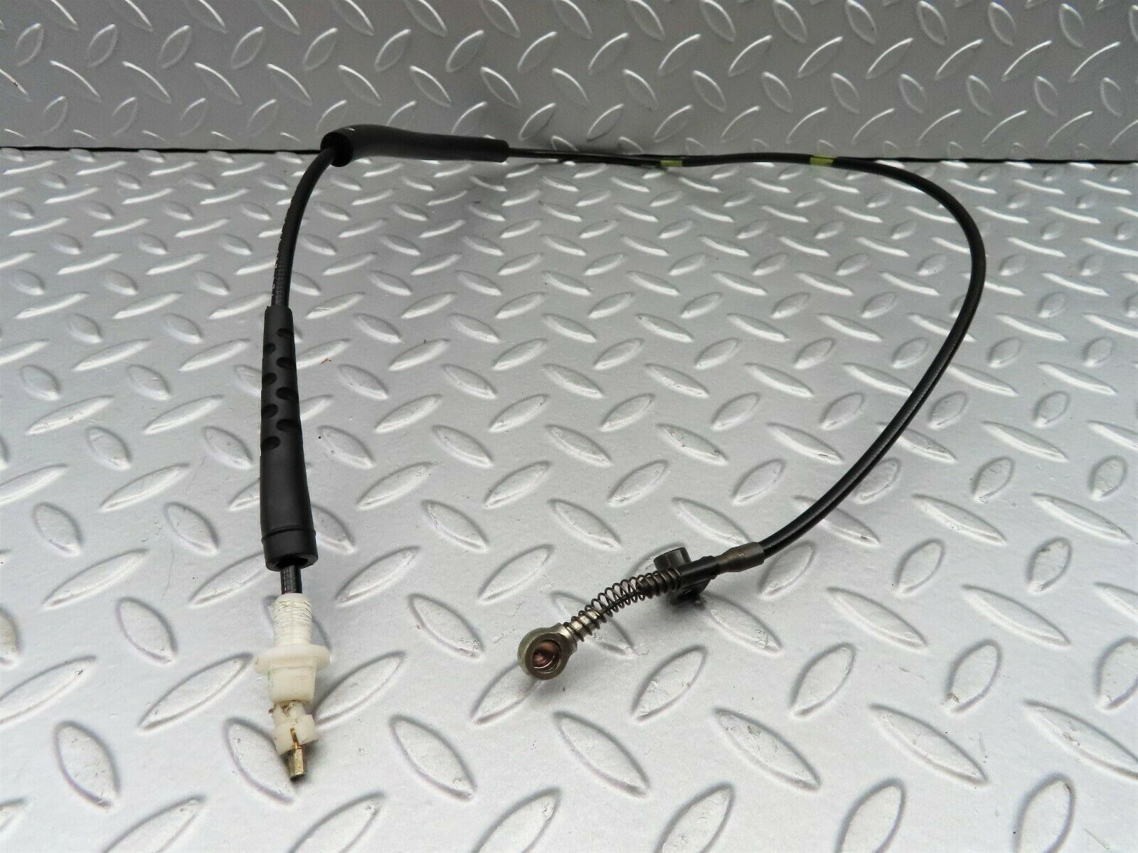 6706 Mercedes-Benz S124 E220 Automatic Gearbox Kickdown Cable 1242600351