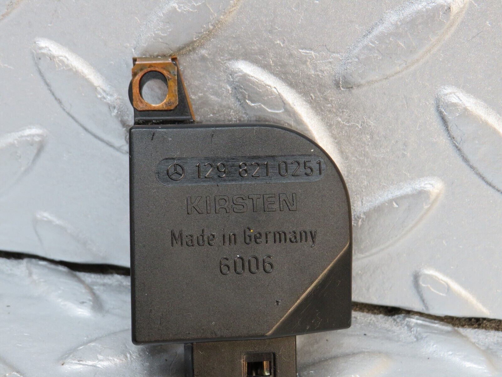 38253 Mercedes-Benz R129 280SL Coupe Right Seat Position Switch Sensor 1298210251