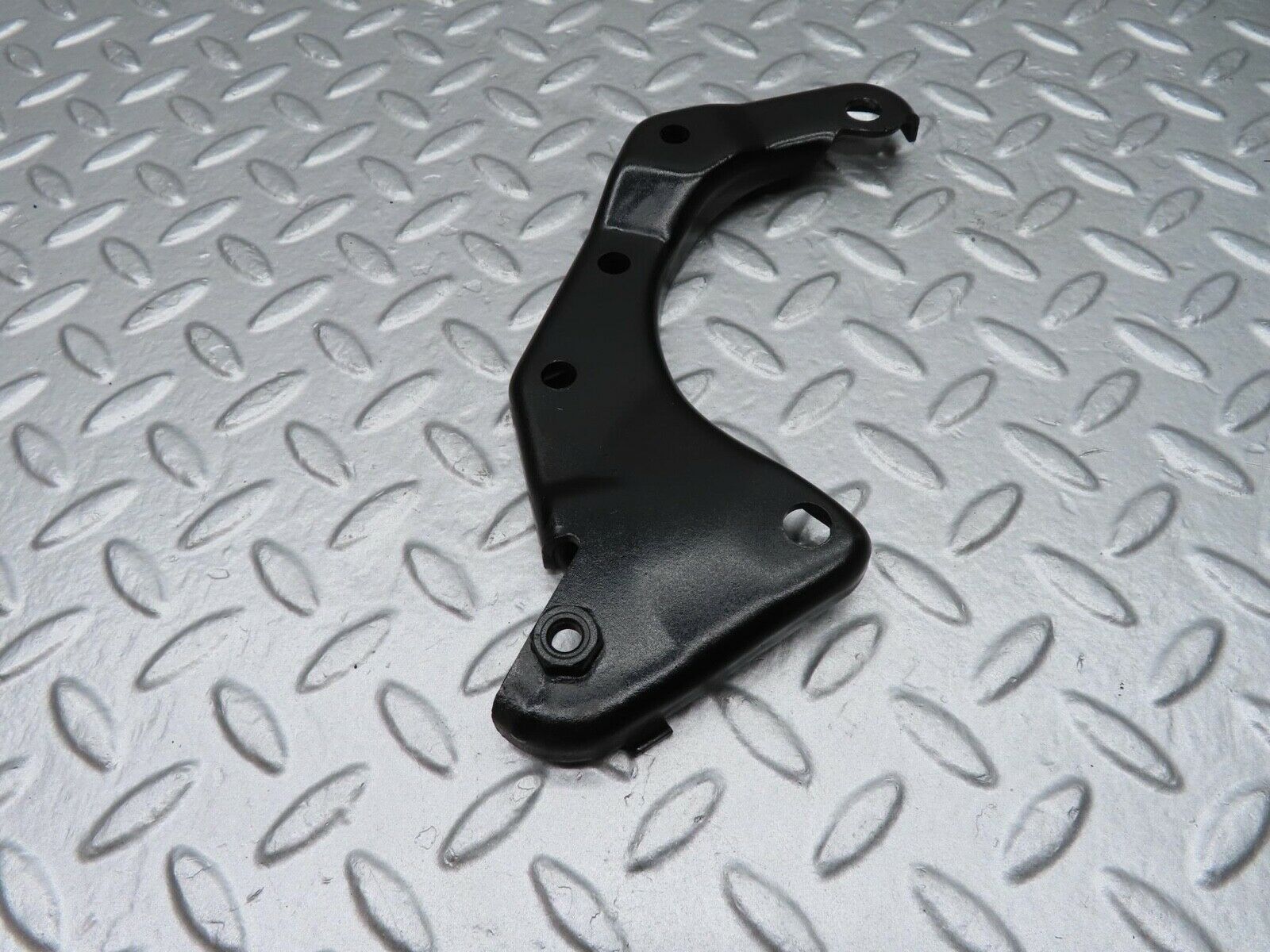 14805 Mercedes-Benz W201 190E Power Steering Pump Bracket