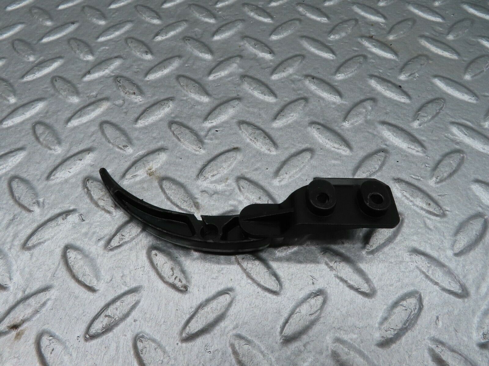 18059 Mercedes-Benz W123 200 Hood Opener Bonnet Opener Release