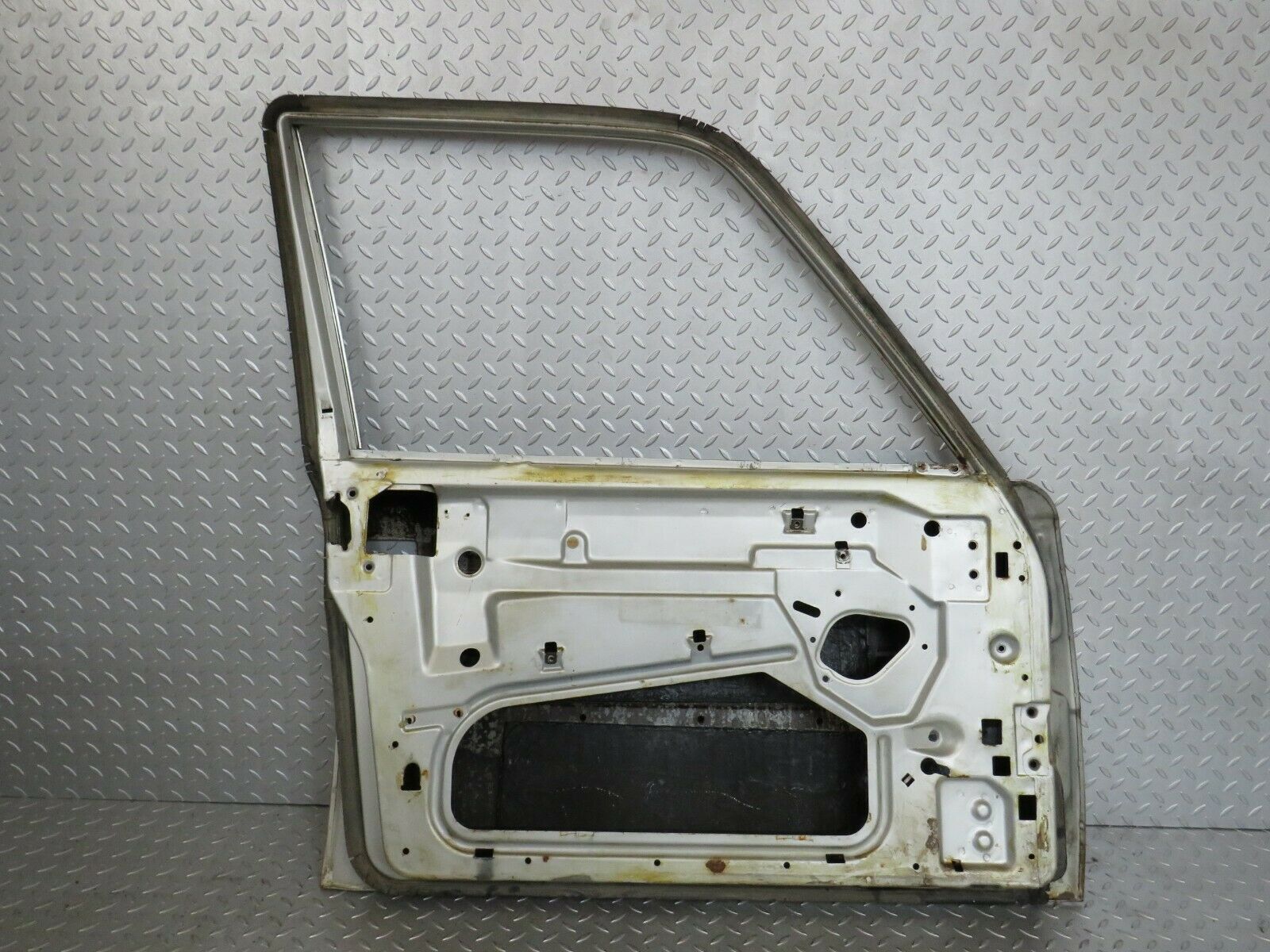 23273 Mercedes-Benz W116 350SE Front Left Door