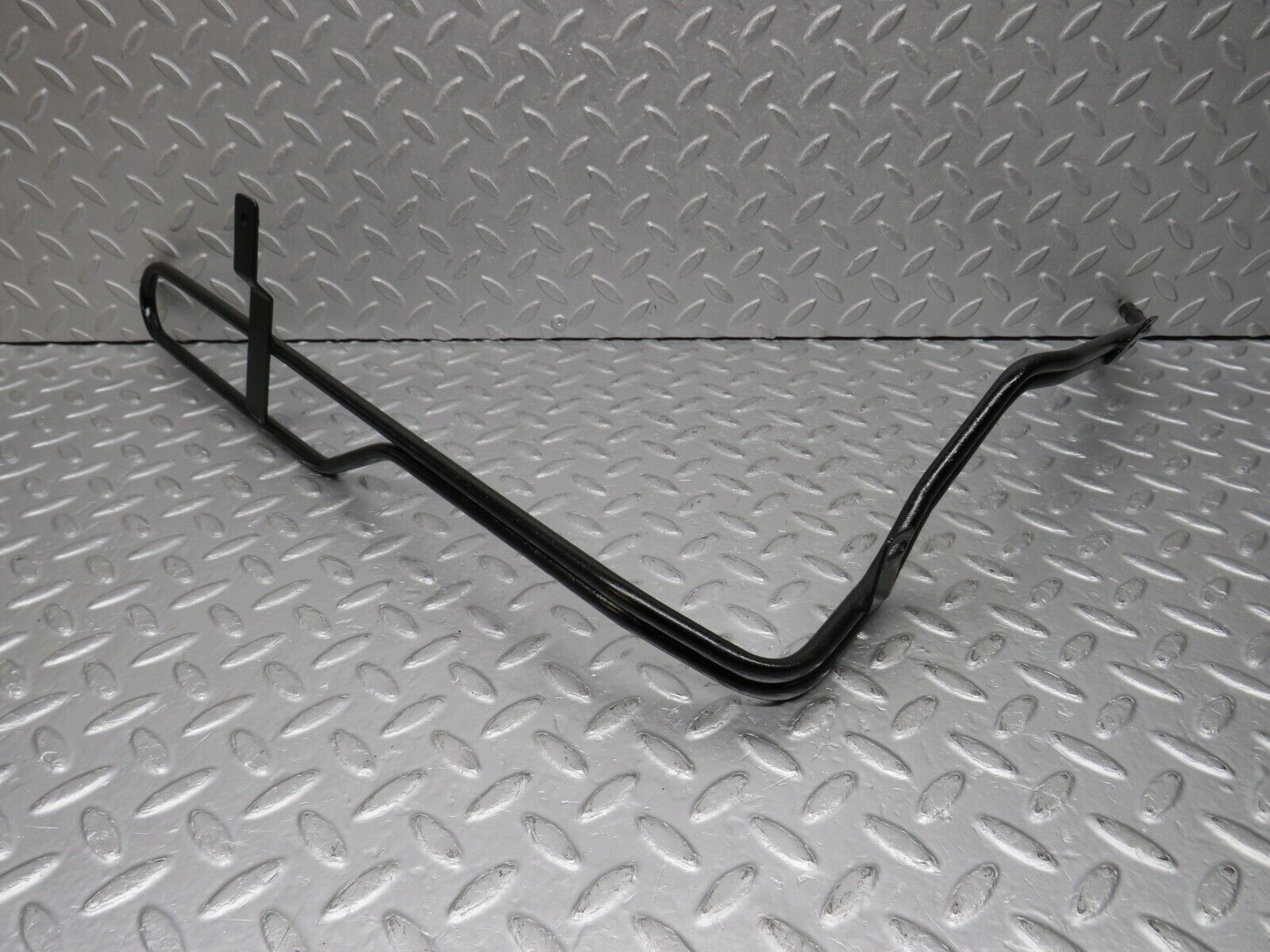 39006 Mercedes-Benz W201 190E 2.6L Oil Cooling Pipe Line