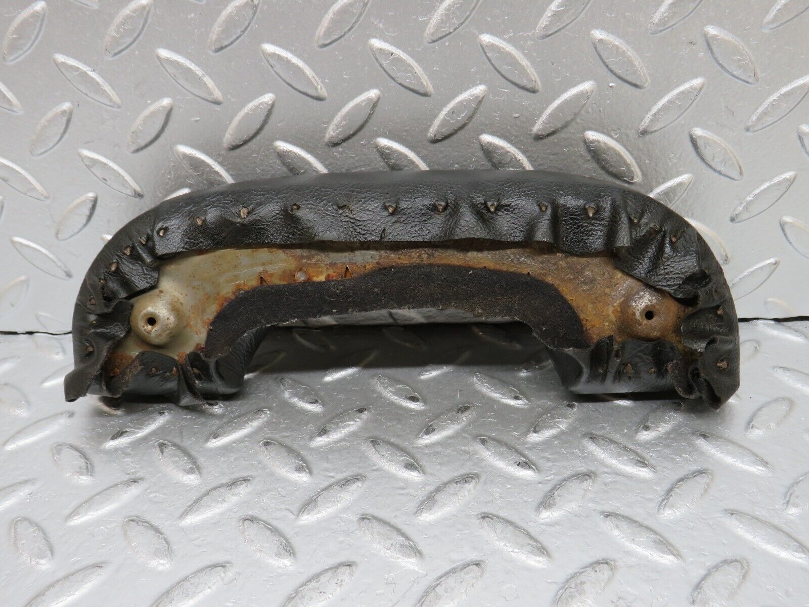 0185 Mercedes-Benz W120 Ponton Arm Rest Top Pad Black