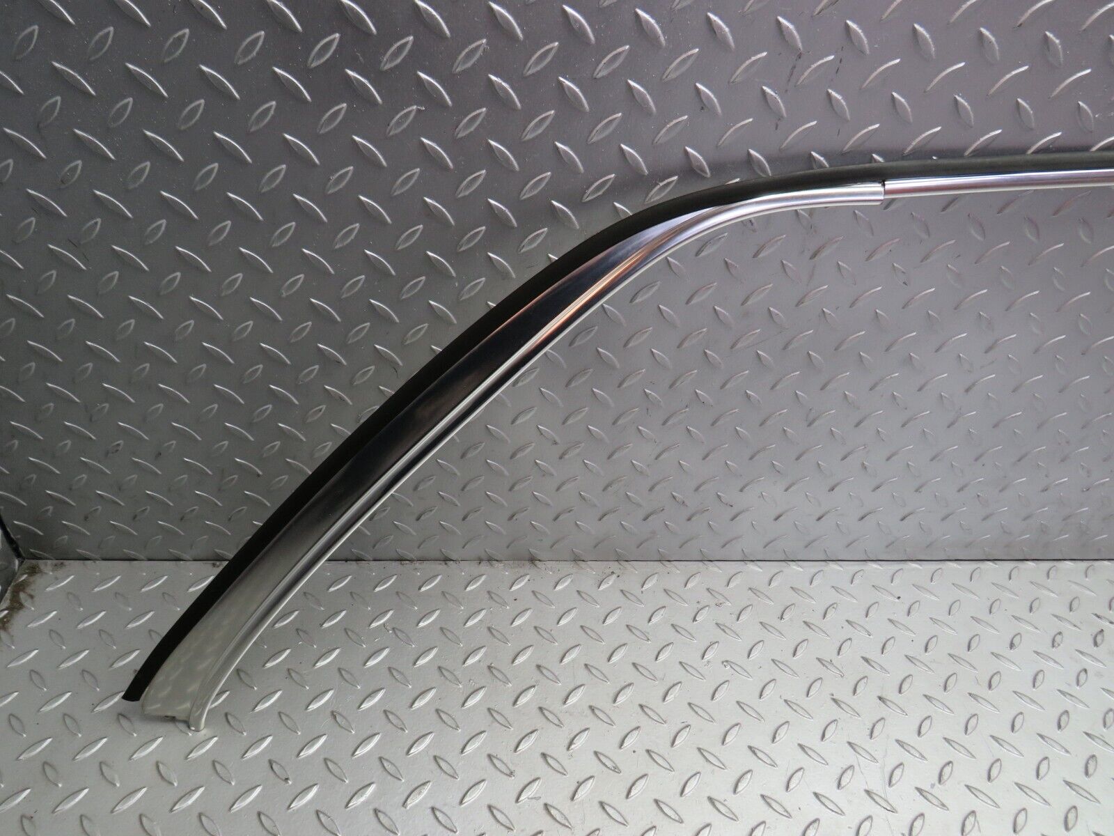 32219 Mercedes-Benz W123 230E Roof Chrome Right Moulding Trim