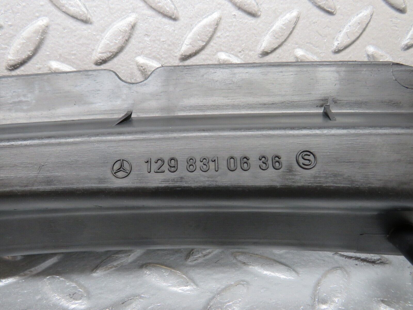 39358 Mercedes-Benz R129 320SL Coupe Windscreen Drain Channel Right 1298310636