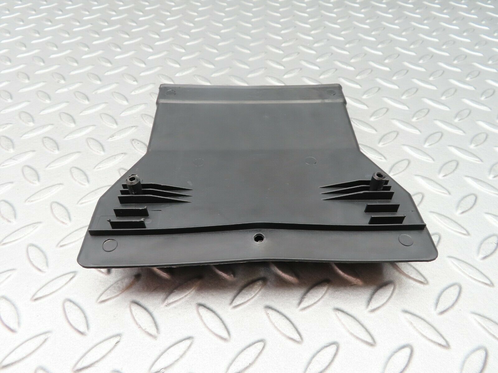 5359 Mercedes-Benz W124 230E Ventilation Air Duct Right 1248310546