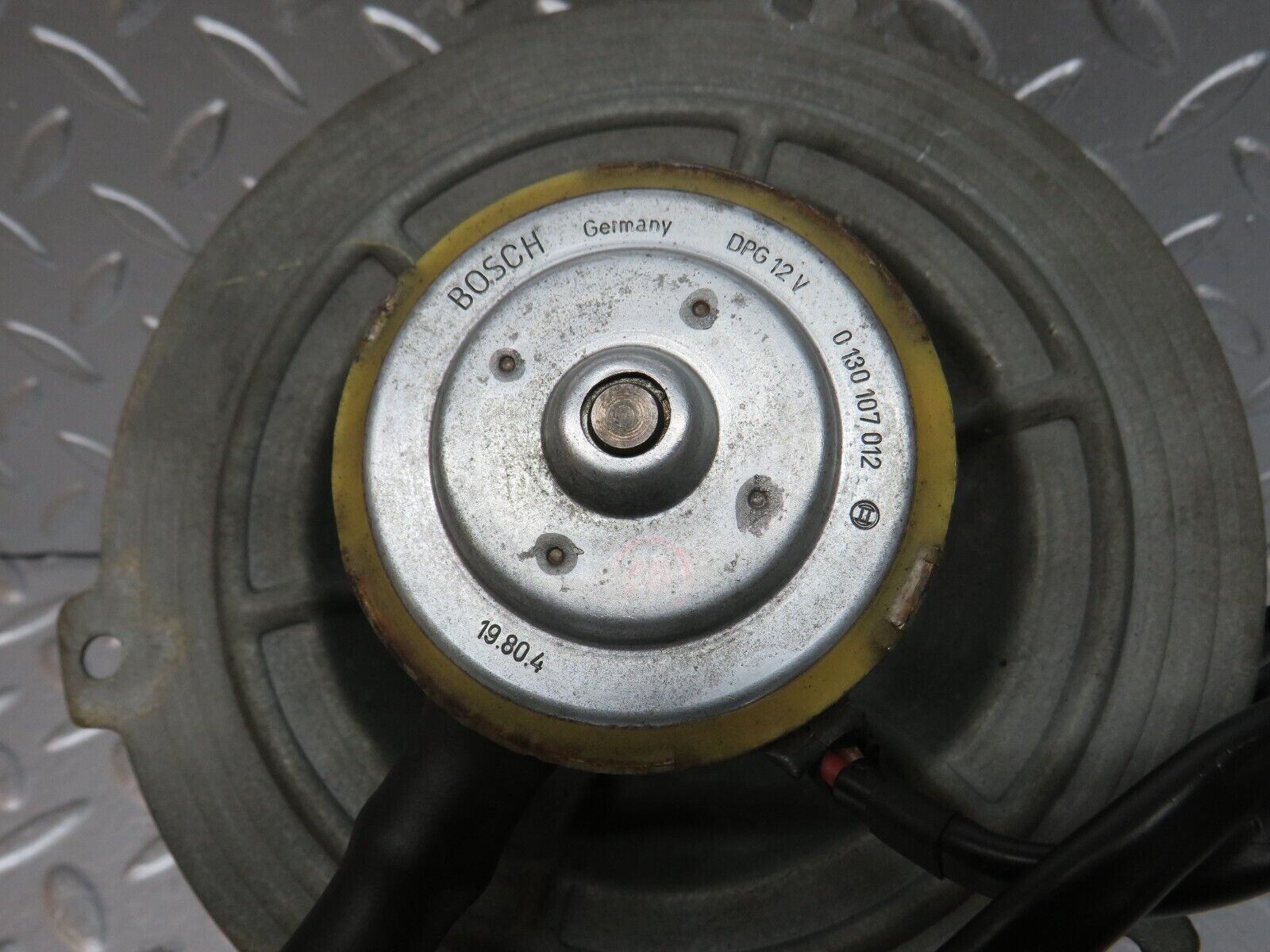 0081 Mercedes-Benz W116 350SE Heater Blower Motor 0130107012