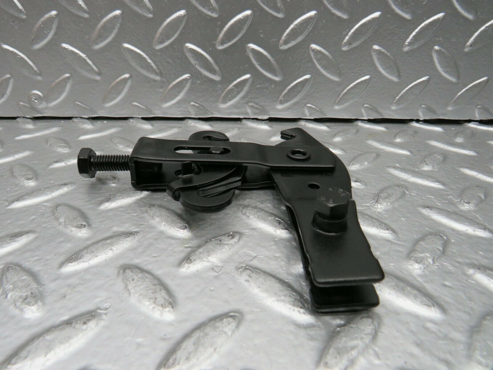 22585 Mercedes-Benz C124 E220 Coupe Handbrake Regulator