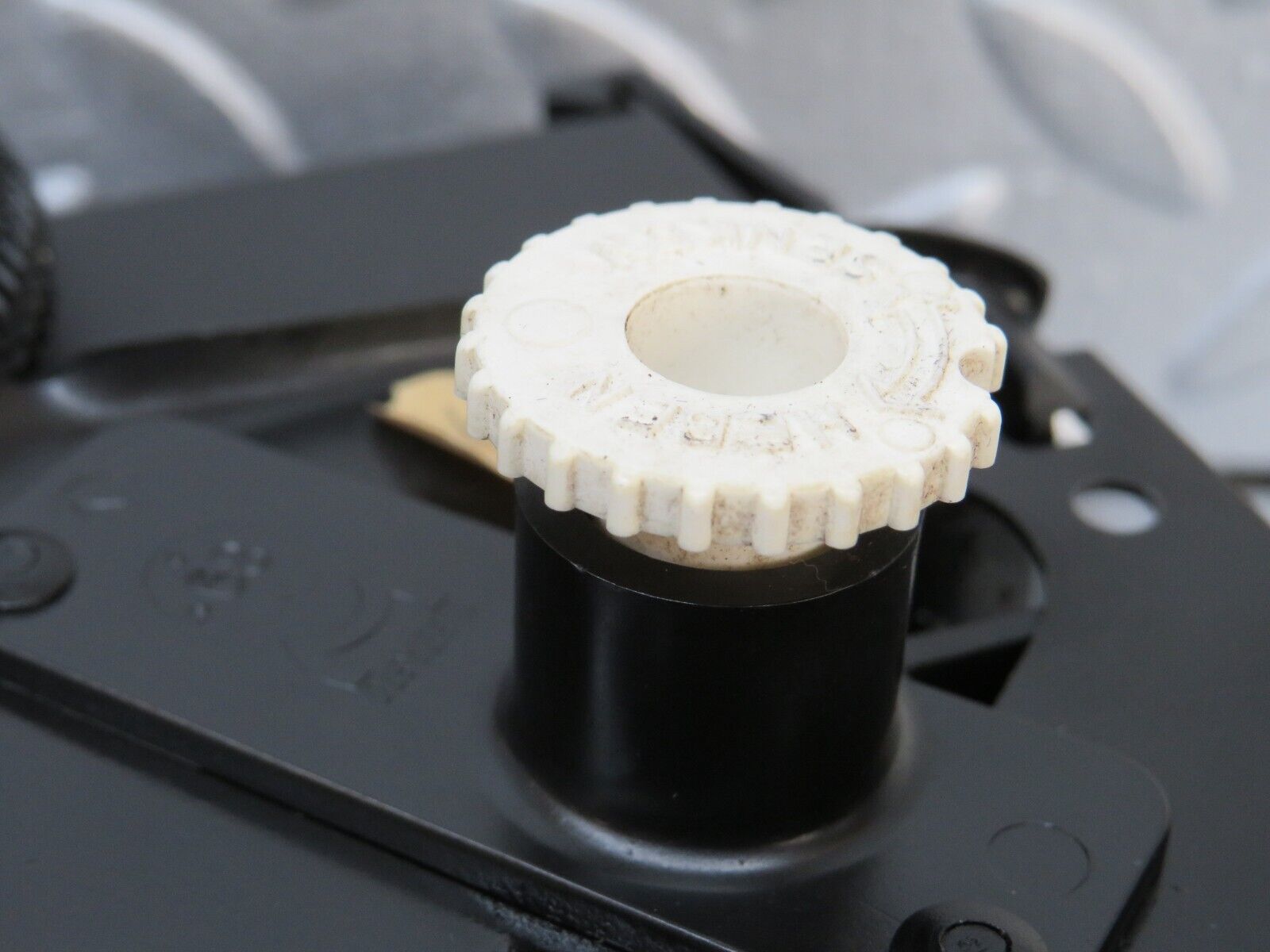 36526 Mercedes-Benz W201 190E 2.0L Sunroof Motor Webasto With Relay 0390251693 1248210047