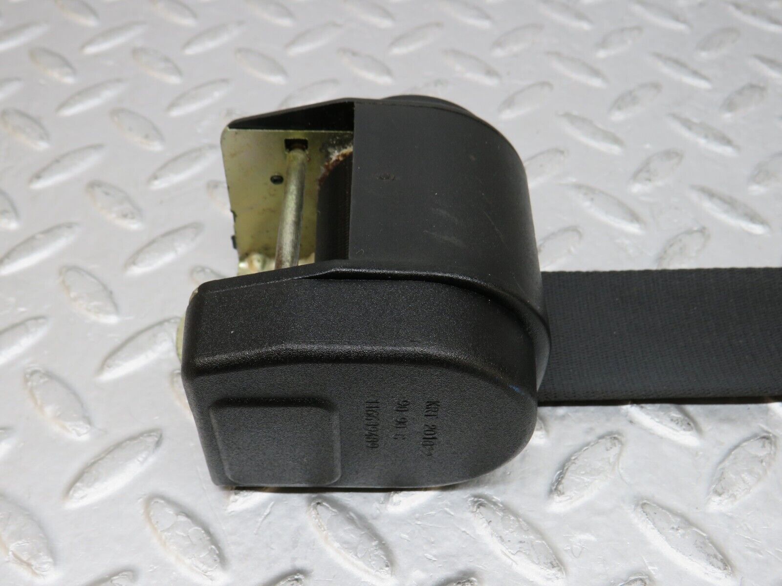 35875 Mercedes-Benz W108 Front Right Seat Belt & Buckle 116639489 123306589