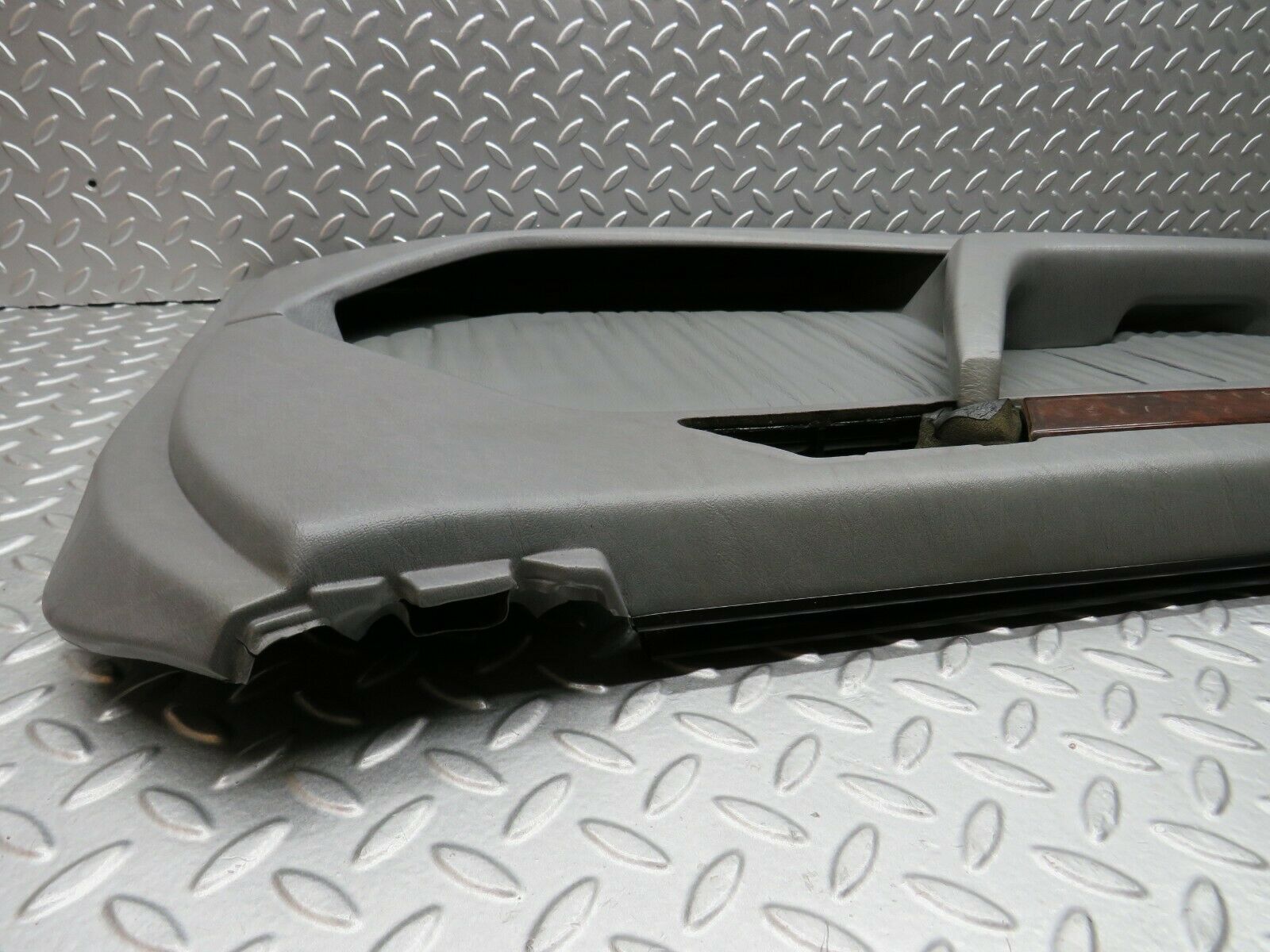 22367 Mercedes-Benz C124 E220 Coupe Left Door Card Grey