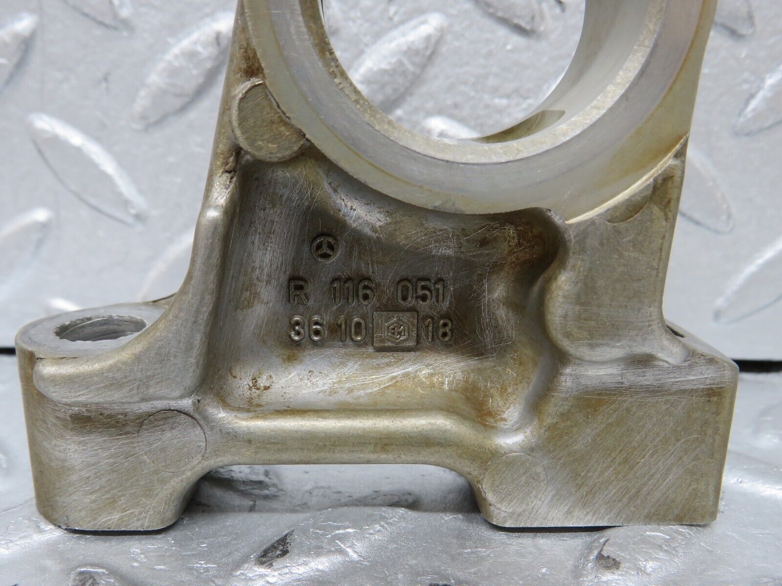 37115 Mercedes-Benz C126 420SEC Coupe Camshaft Tower Bearing 1160513610