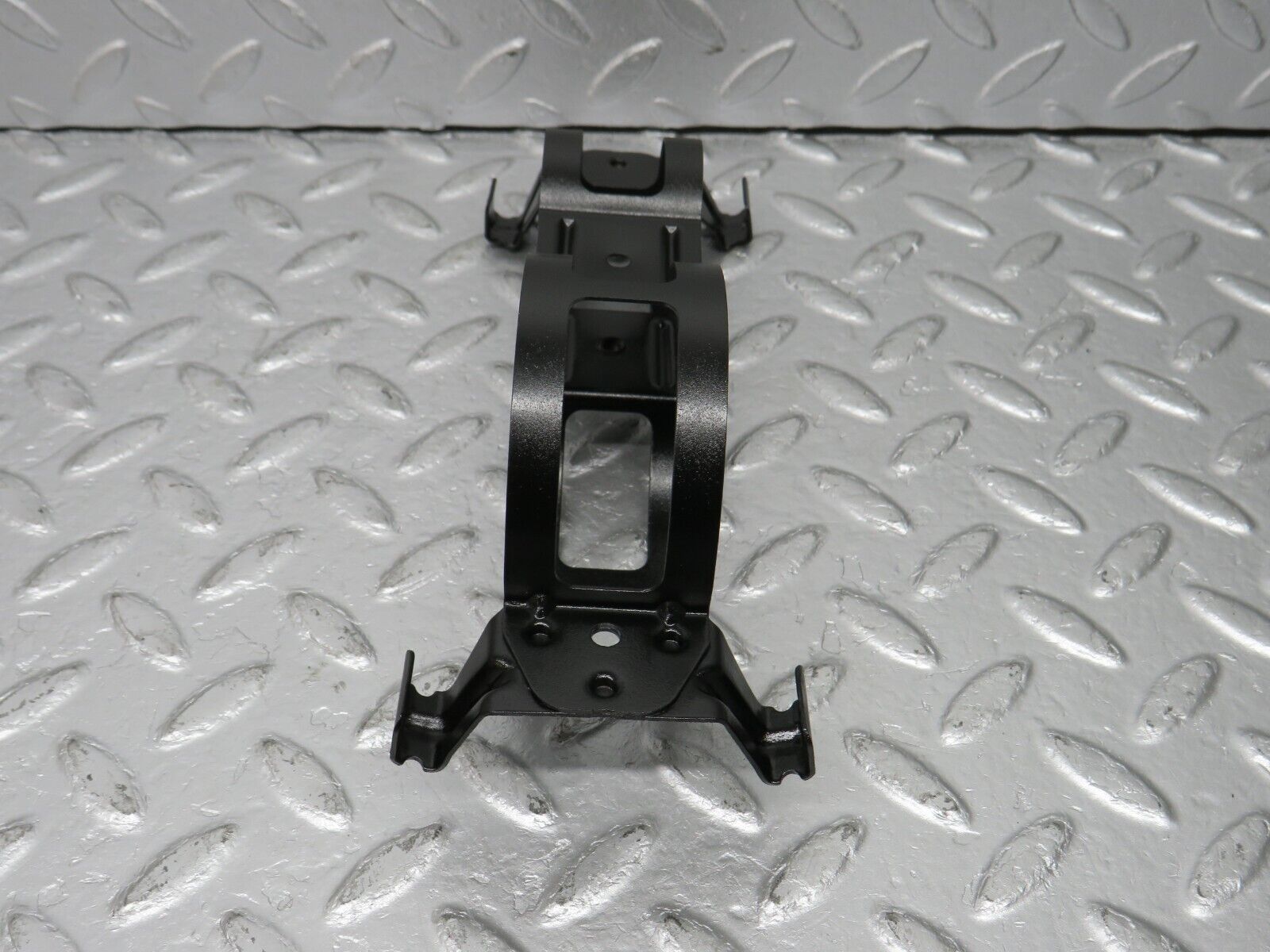 39574 Mercedes-Benz R129 320SL Coupe Fuel Pump Fuel Filter Holder Bracket