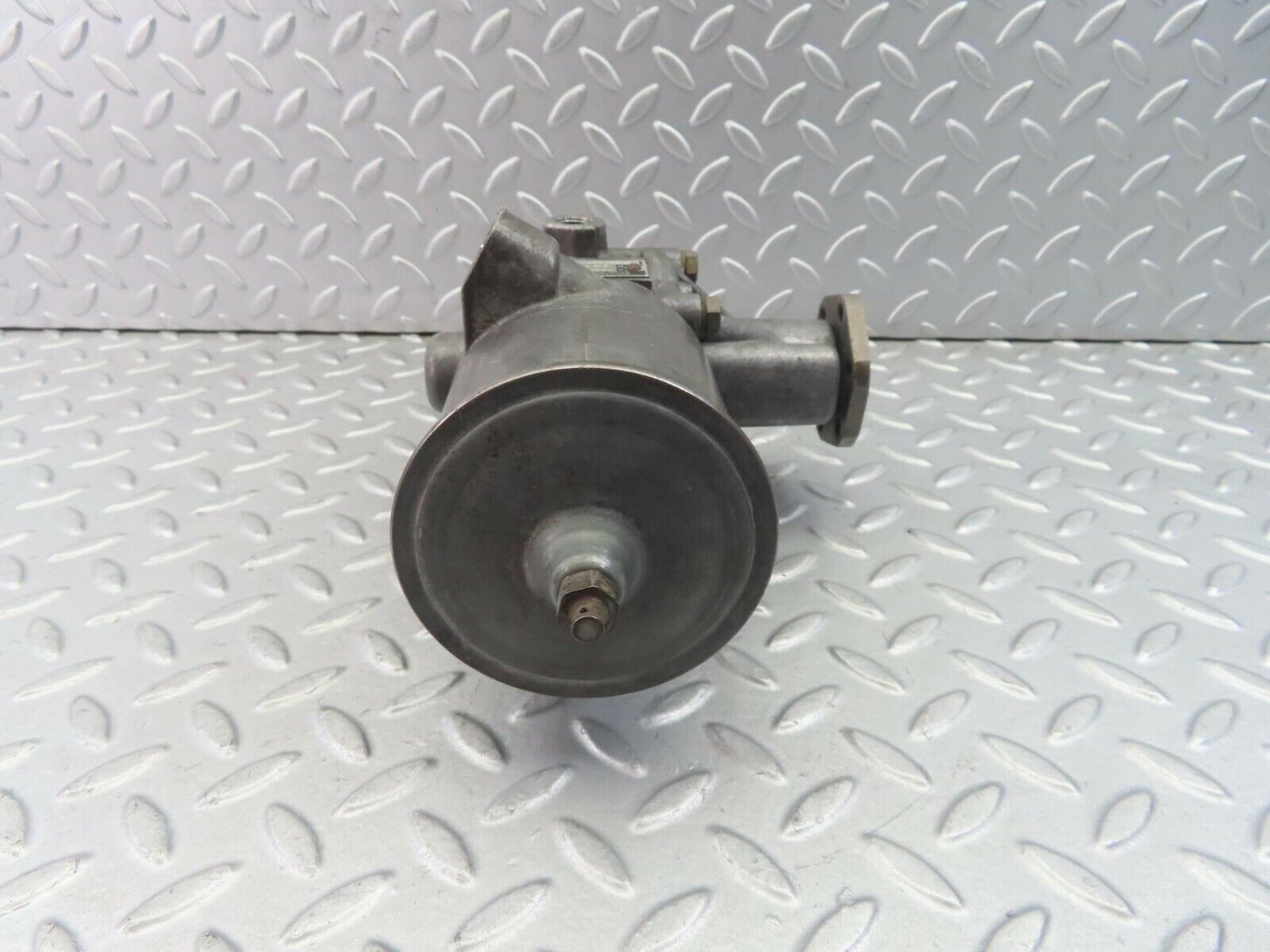 8285 Mercedes-Benz W201 Power Steering Pump 2014601280