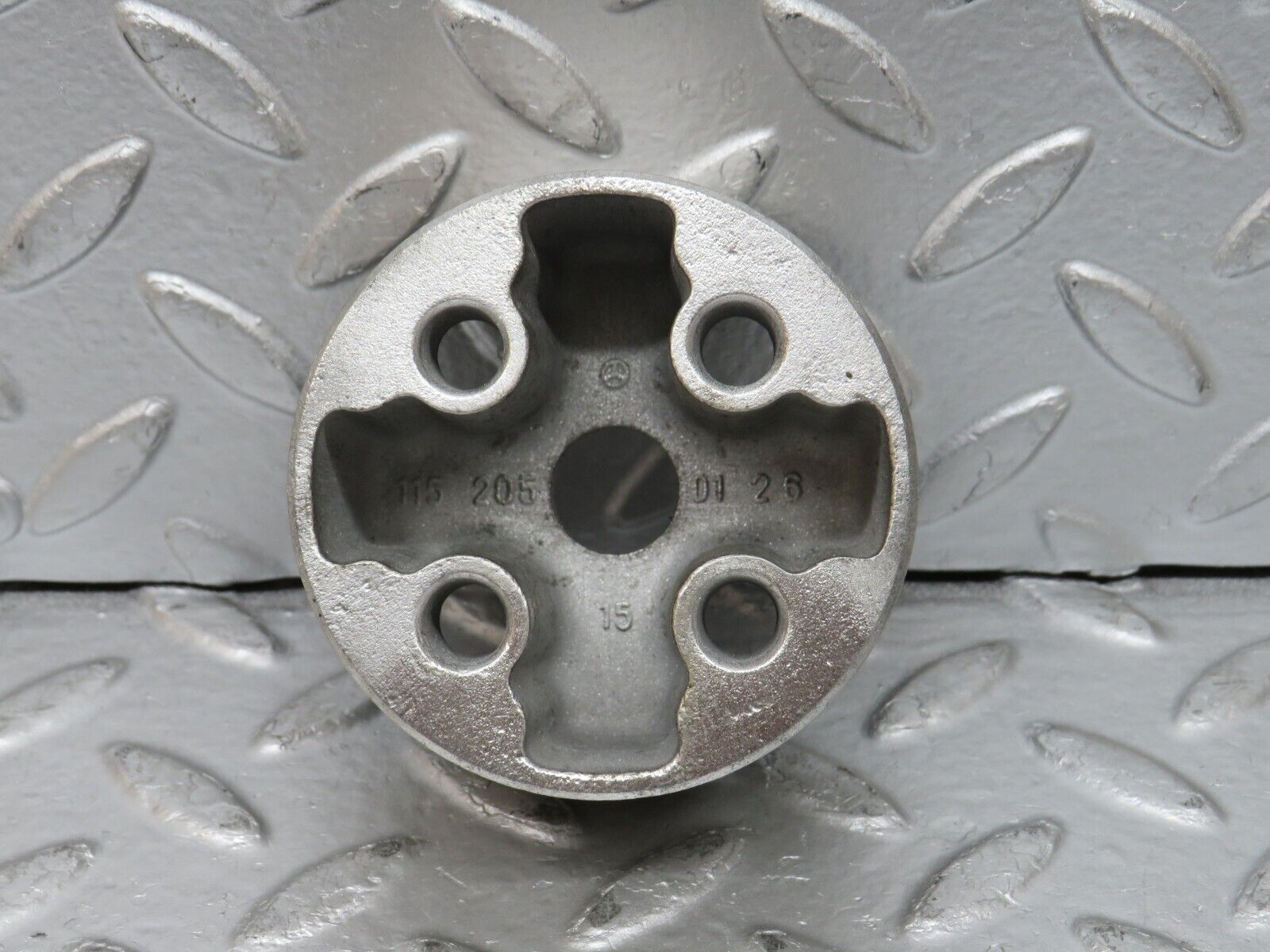 32252 Mercedes-Benz W123 220D Water Pump Spacer 1152050126