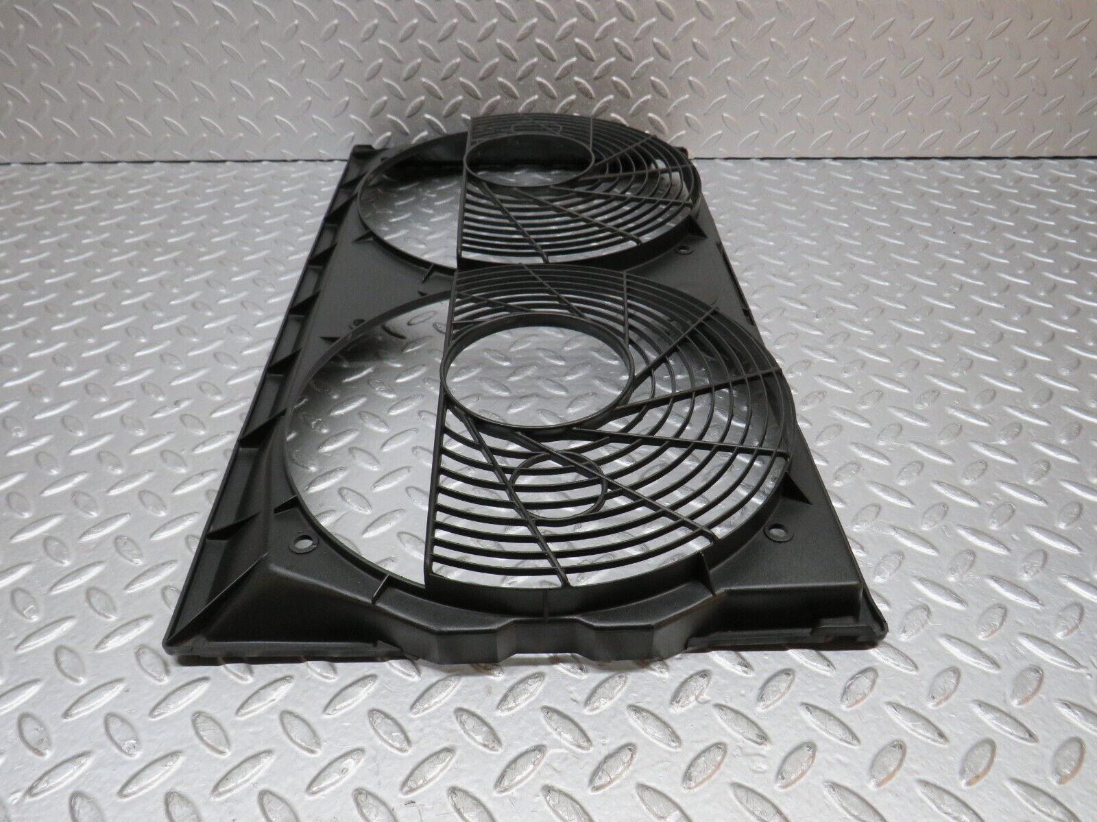 39384 Mercedes-Benz R129 320SL Coupe Engine Fan Shroud 1295051055