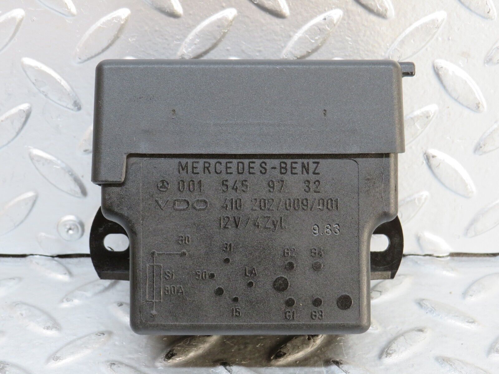 28340 Mercedes-Benz S123 240D Wagon Glow Plug Relay 0015459732 0005454145