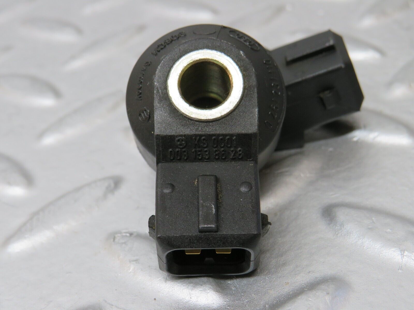 34963 Mercedes-Benz W210 320E Knock Sensor 2x 0031538628