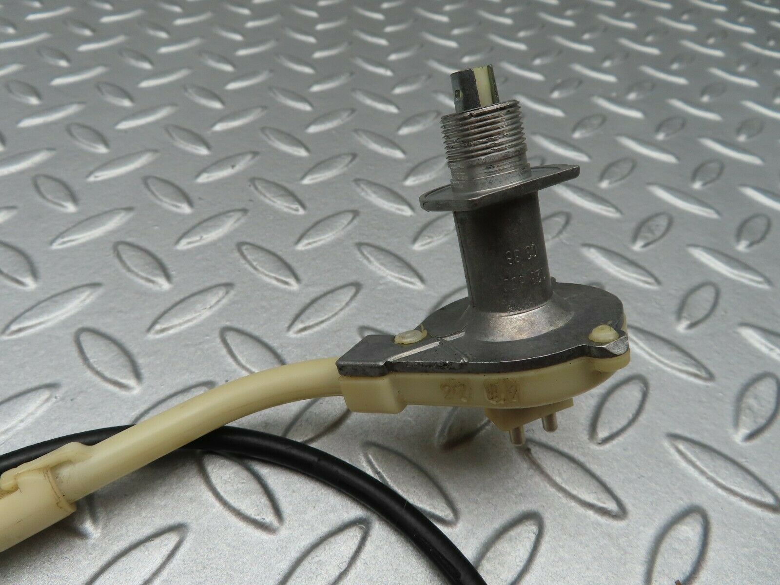 4513 Mercedes-Benz W123 230E Heater Regulator