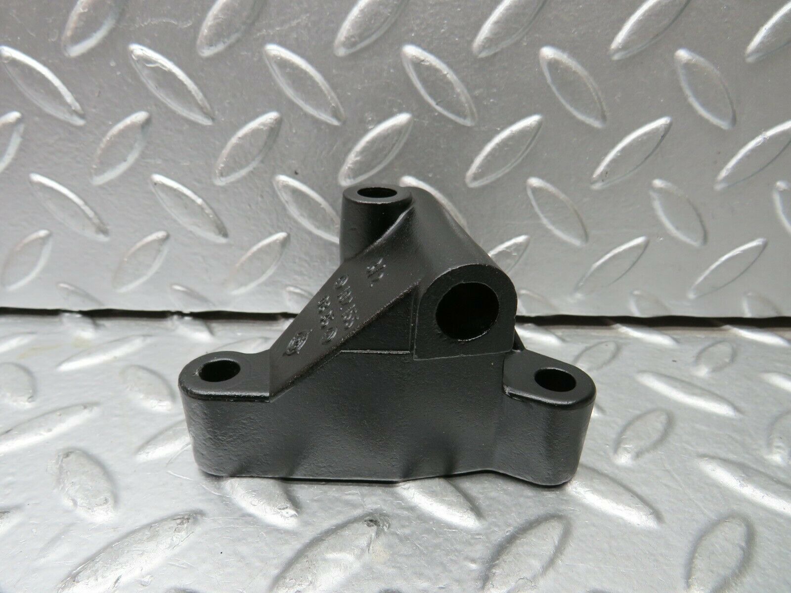 23128 Mercedes-Benz C123 230CE Coupe Alternator Generator Support 1021550835 1021550735