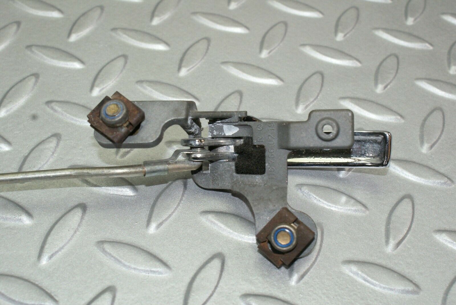 2642 Mercedes-Benz W116 350SE Chrome Door Handle Right 1157660219