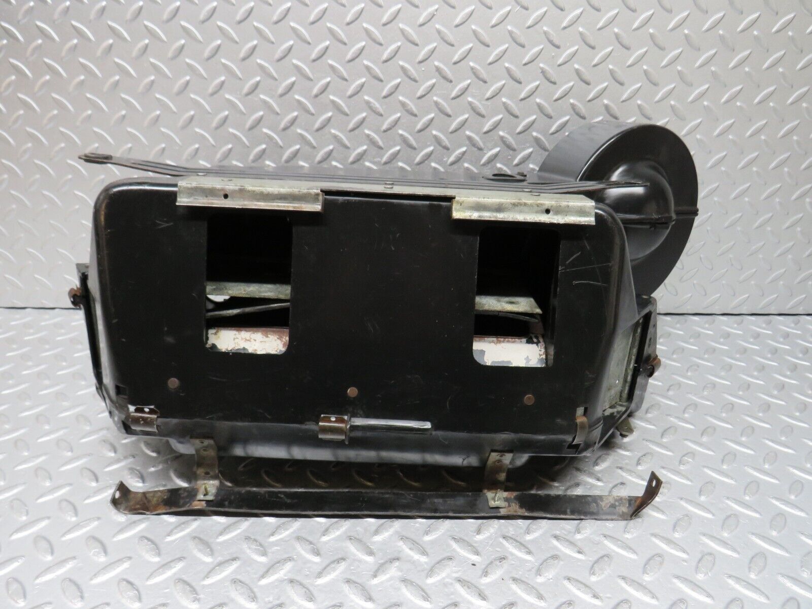 35916 Mercedes-Benz W108 Heater Box Blower Housing