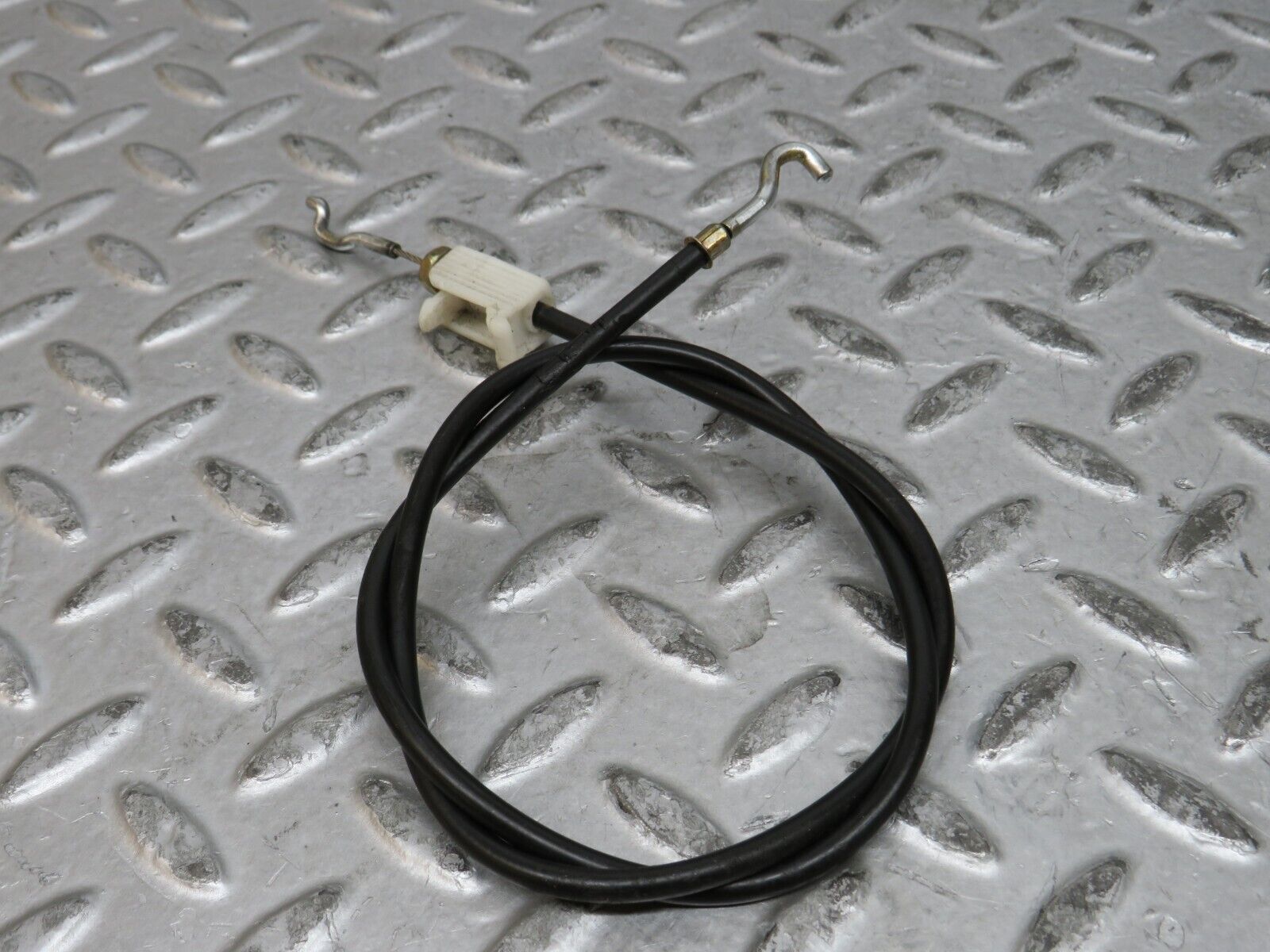 29151 Mercedes-Benz C124 320CE Coupe Door Lock Cable