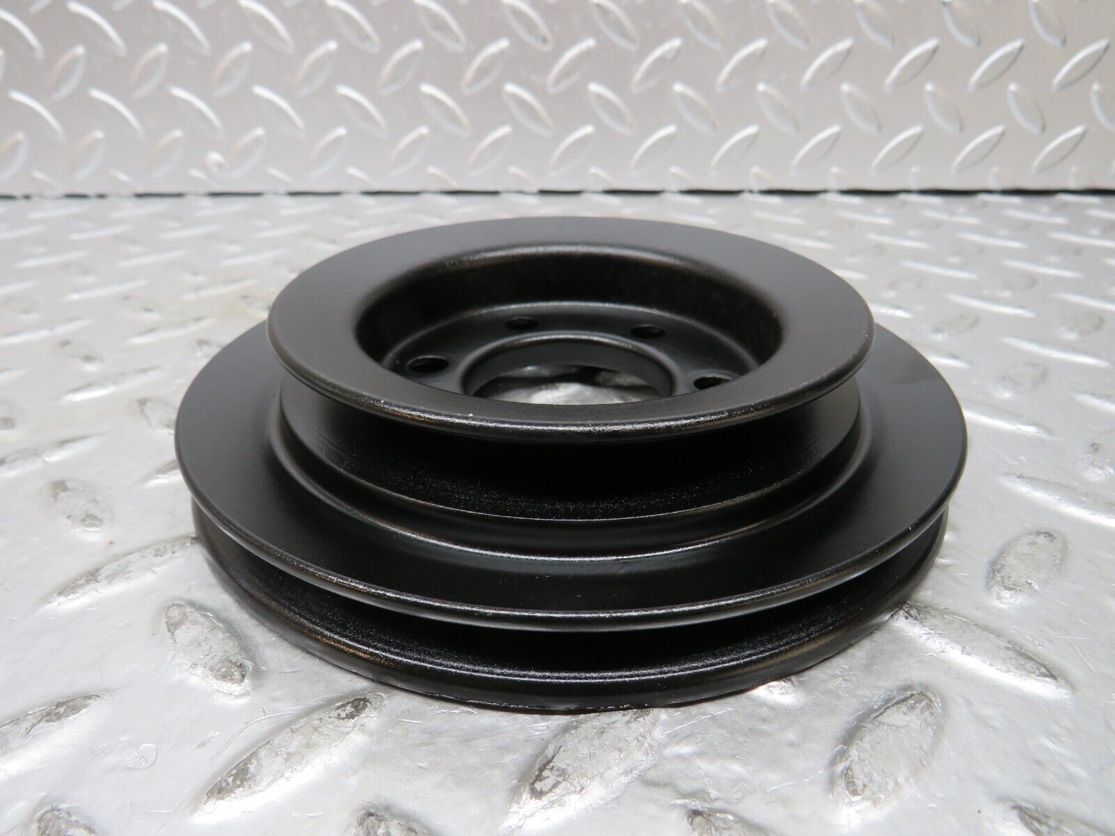 27392 Mercedes-Benz W123 280E Crankshaft Pulley 1100320904