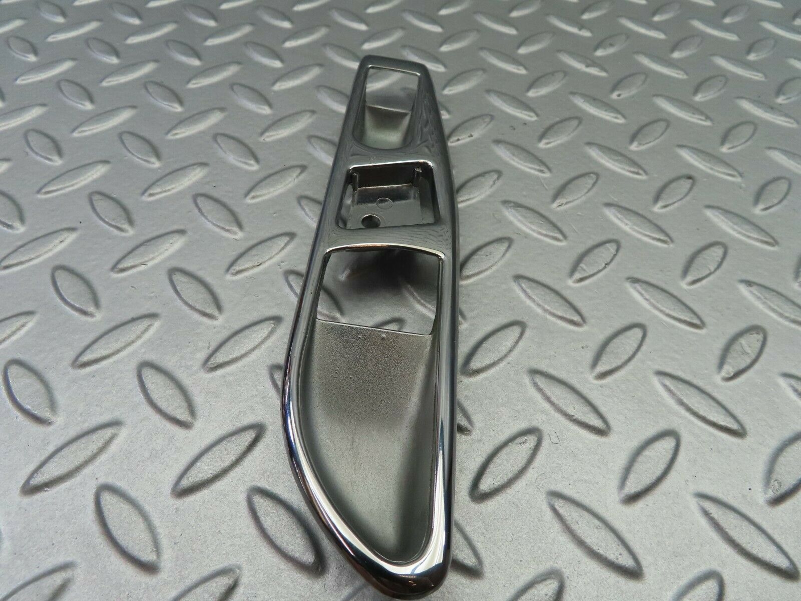 6835 Mercedes-Benz C107 350SLC Coupe Interior Door Handle Chrome Surround Right