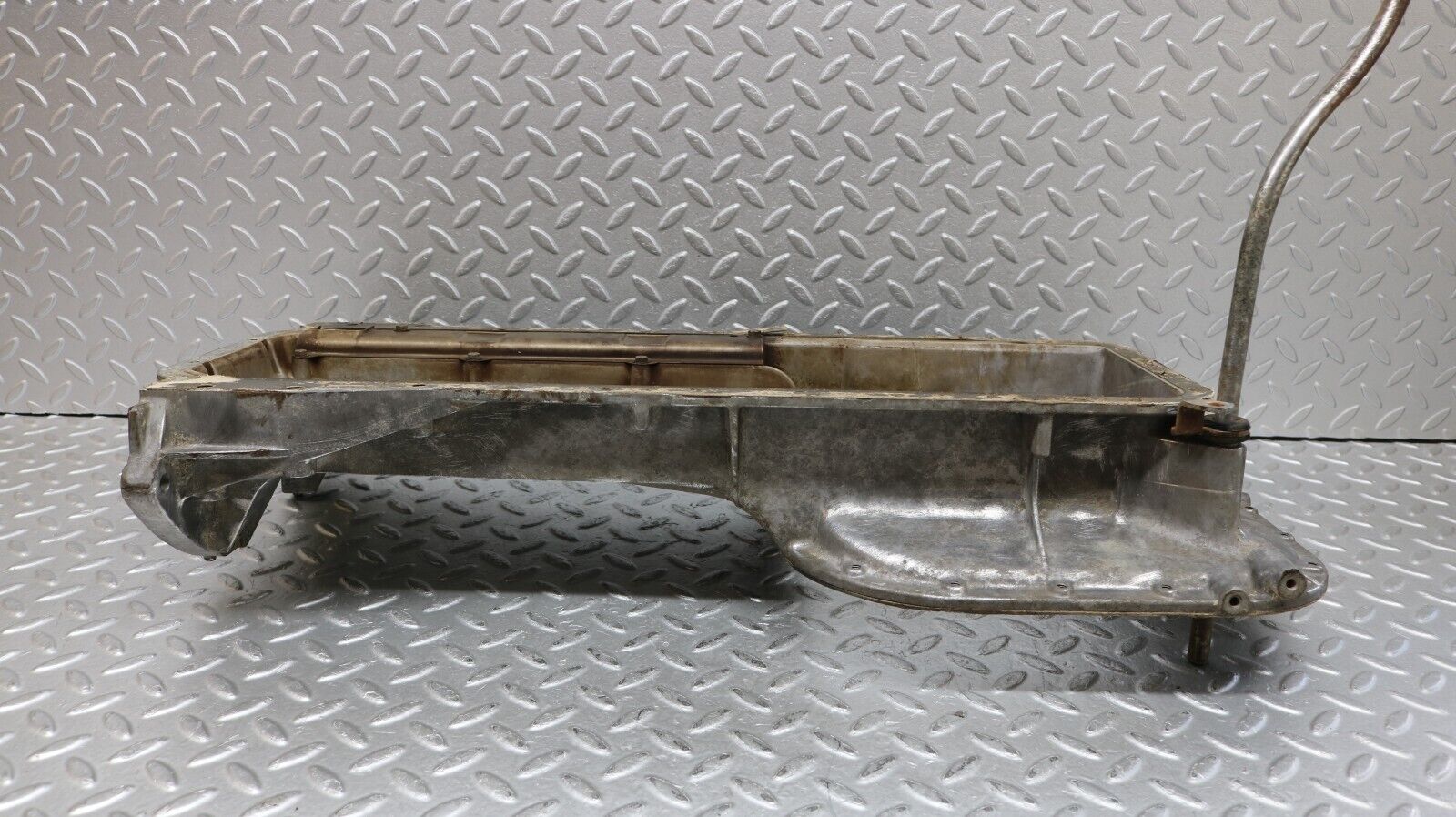 37172 Mercedes-Benz C126 420SEC Coupe Oil Pan Oil Sump 1170140002