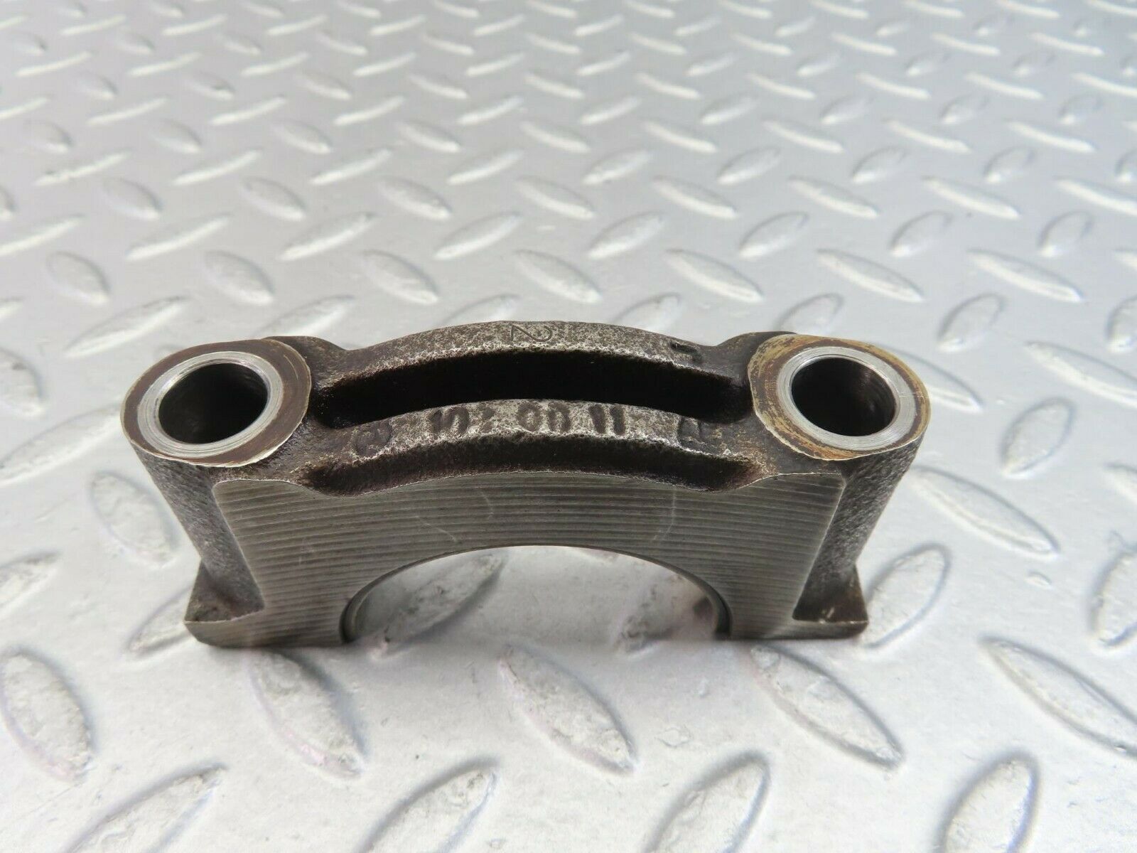 10129 Mercedes-Benz C123 230CE Coupe Crankshaft Bearing Holder Block 1020011