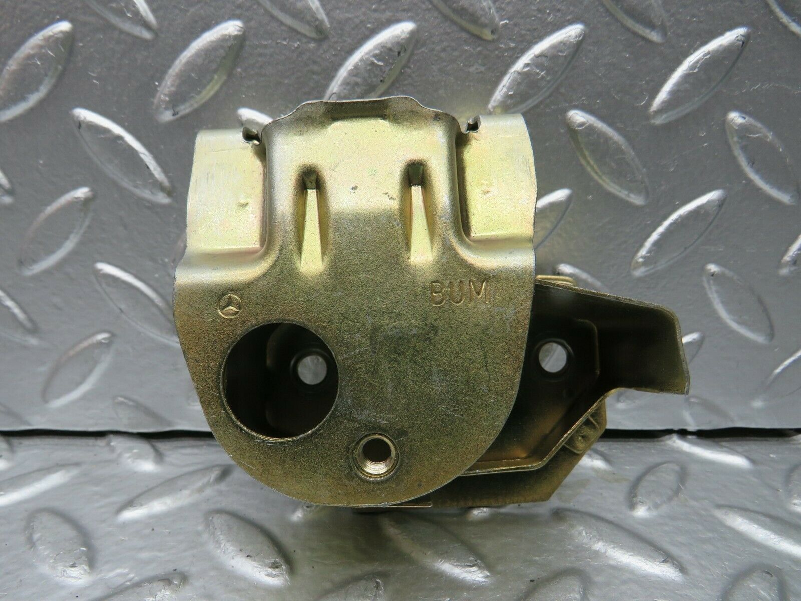 24050 Mercedes-Benz W123 280E Trunk Lock Latch