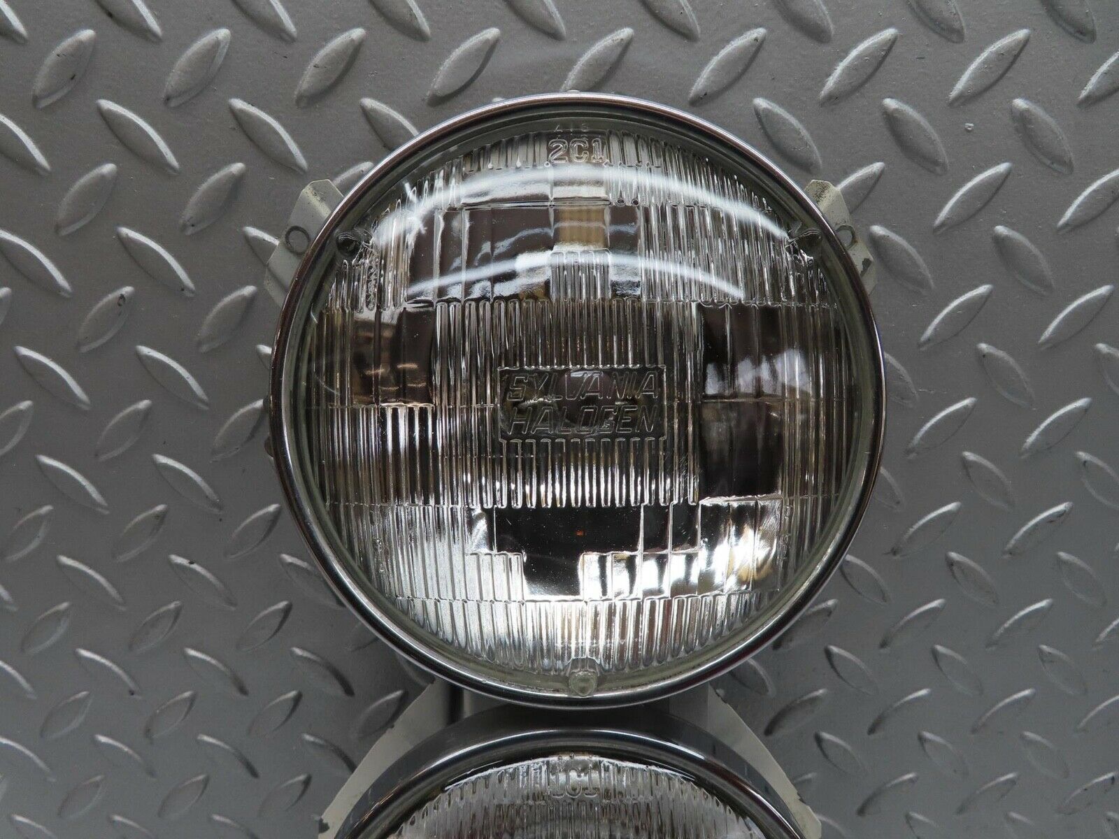 13073 Mercedes-Benz W111 220S Headlight Left/Right 0302350004