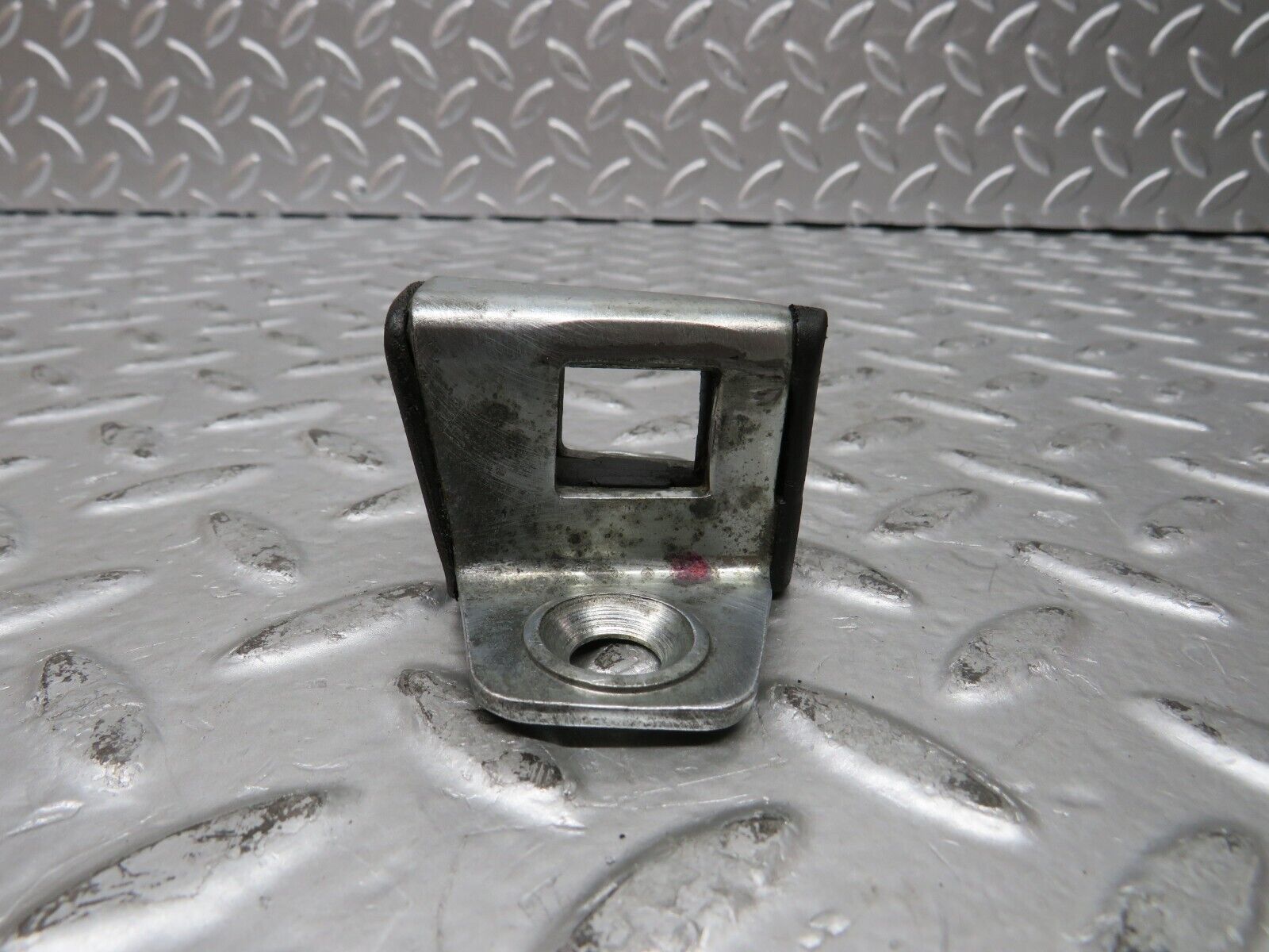 26615 Mercedes-Benz C124 220CE Coupe Door Lock Latch