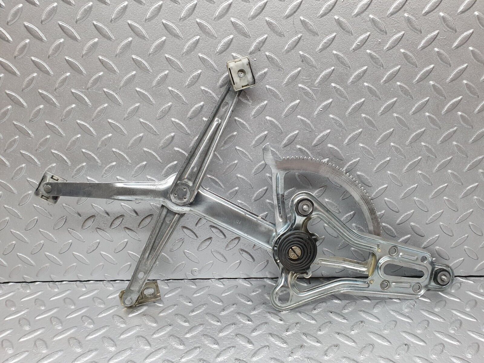 41400 Mercedes-Benz W124 200E Front Right Power Window Regulator