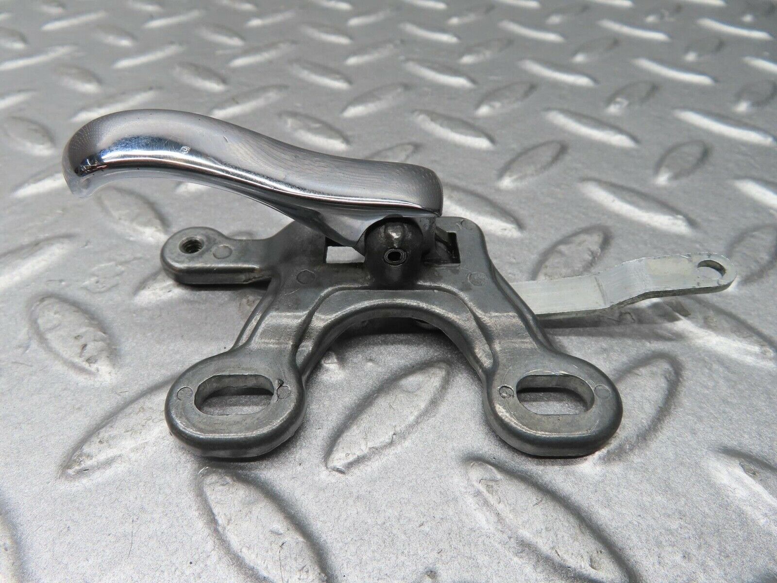 13046 Mercedes-Benz W111 220S Right Interior Door Handle 1107660419