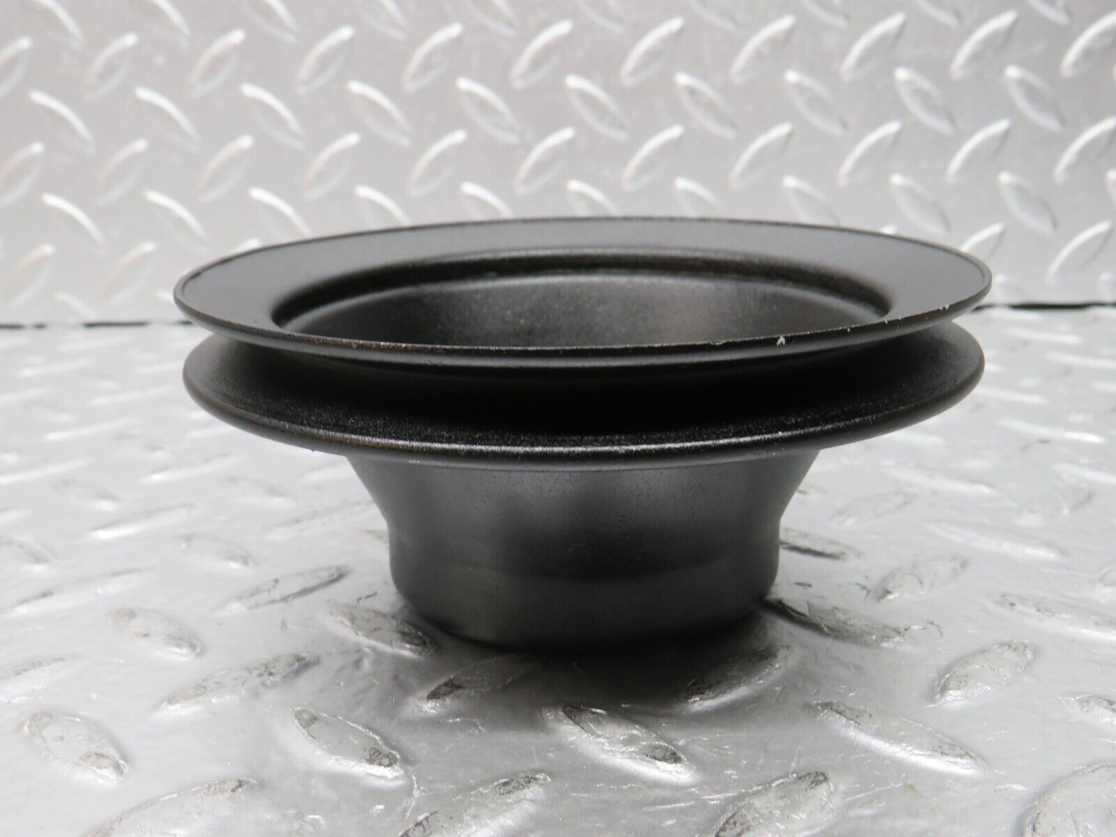 31124 Mercedes-Benz W123 200D Water Pump Pulley