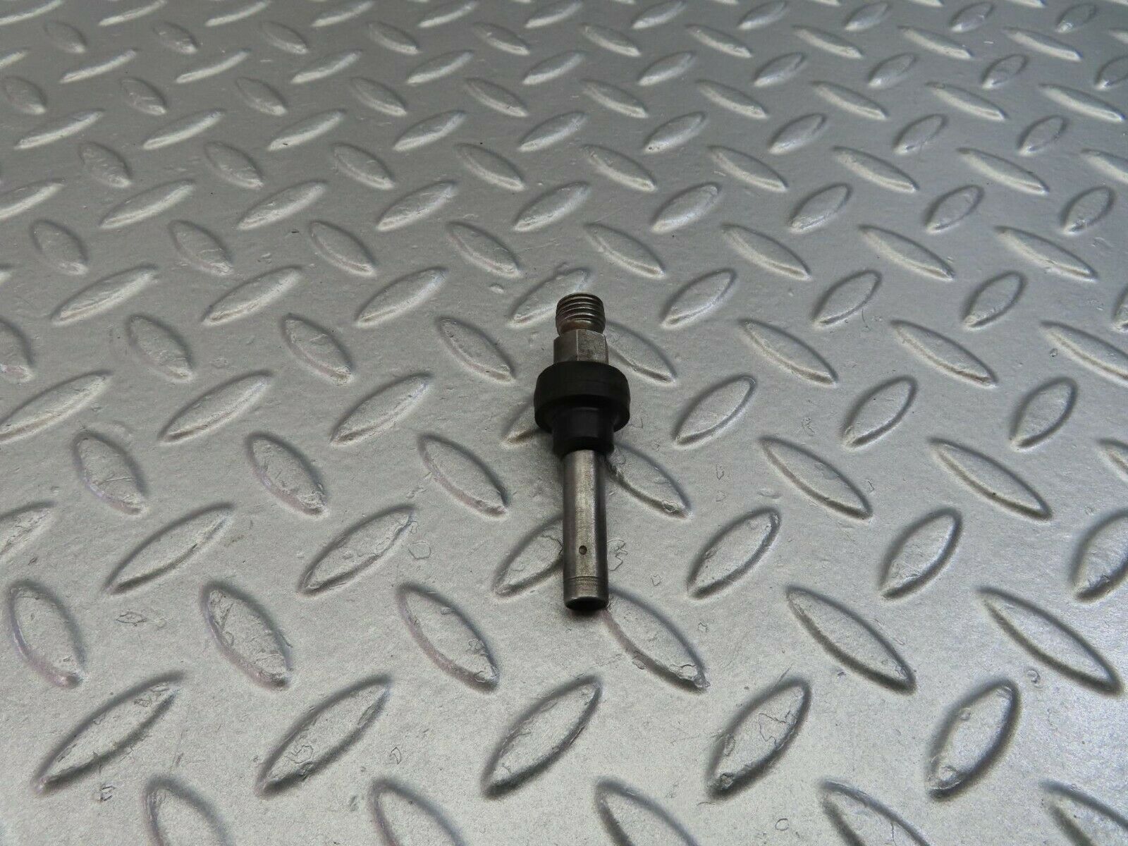 9801 Mercedes-Benz C123 280CE Coupe Fuel Injector Bosch 0437502010