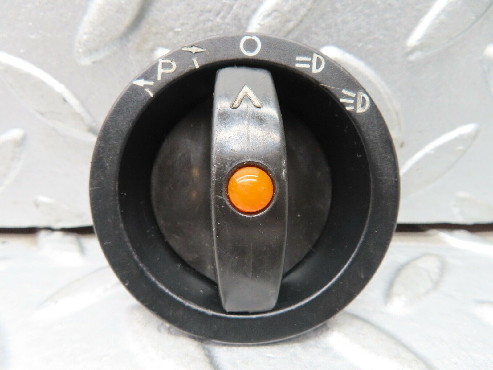 19067 Mercedes-Benz W123 300D Headlight Switch Black Collar And Knob