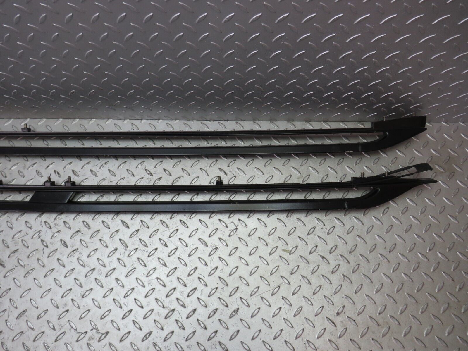 27756 Mercedes-Benz S124 300TE Wagon Roof Rack Rails Pair